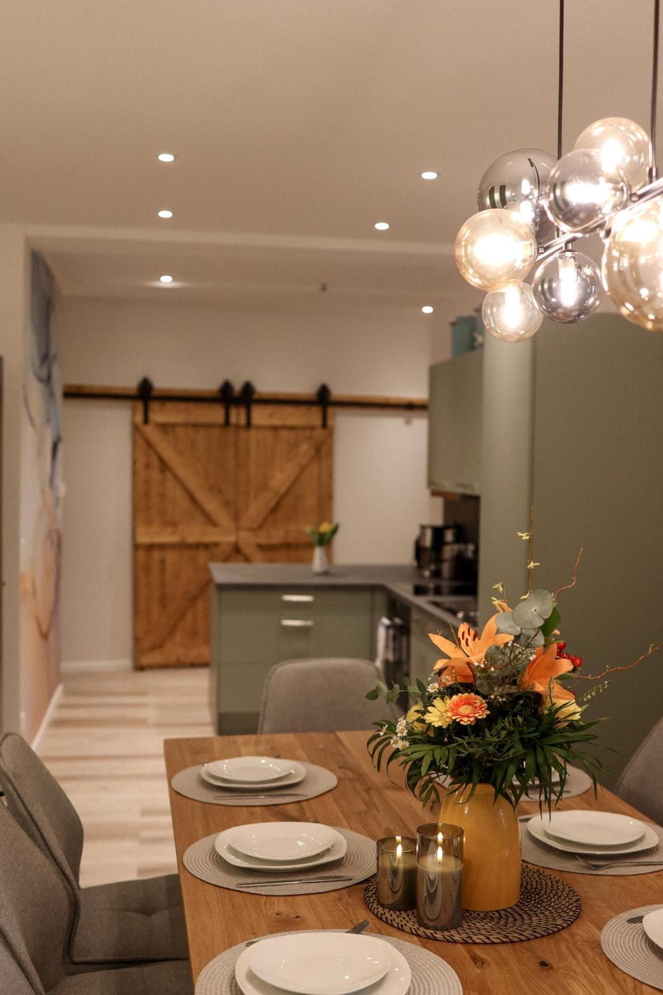 Oomph The Grand Group & Family Retreat Apartment Berlin