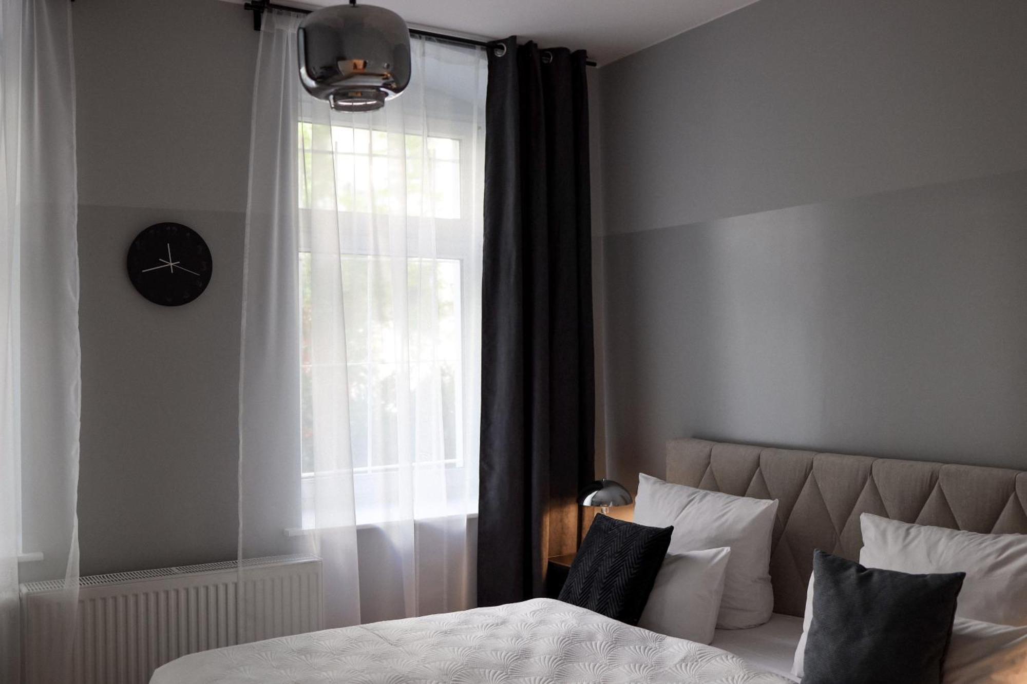 Oomph The Grand Group & Family Retreat Apartment
