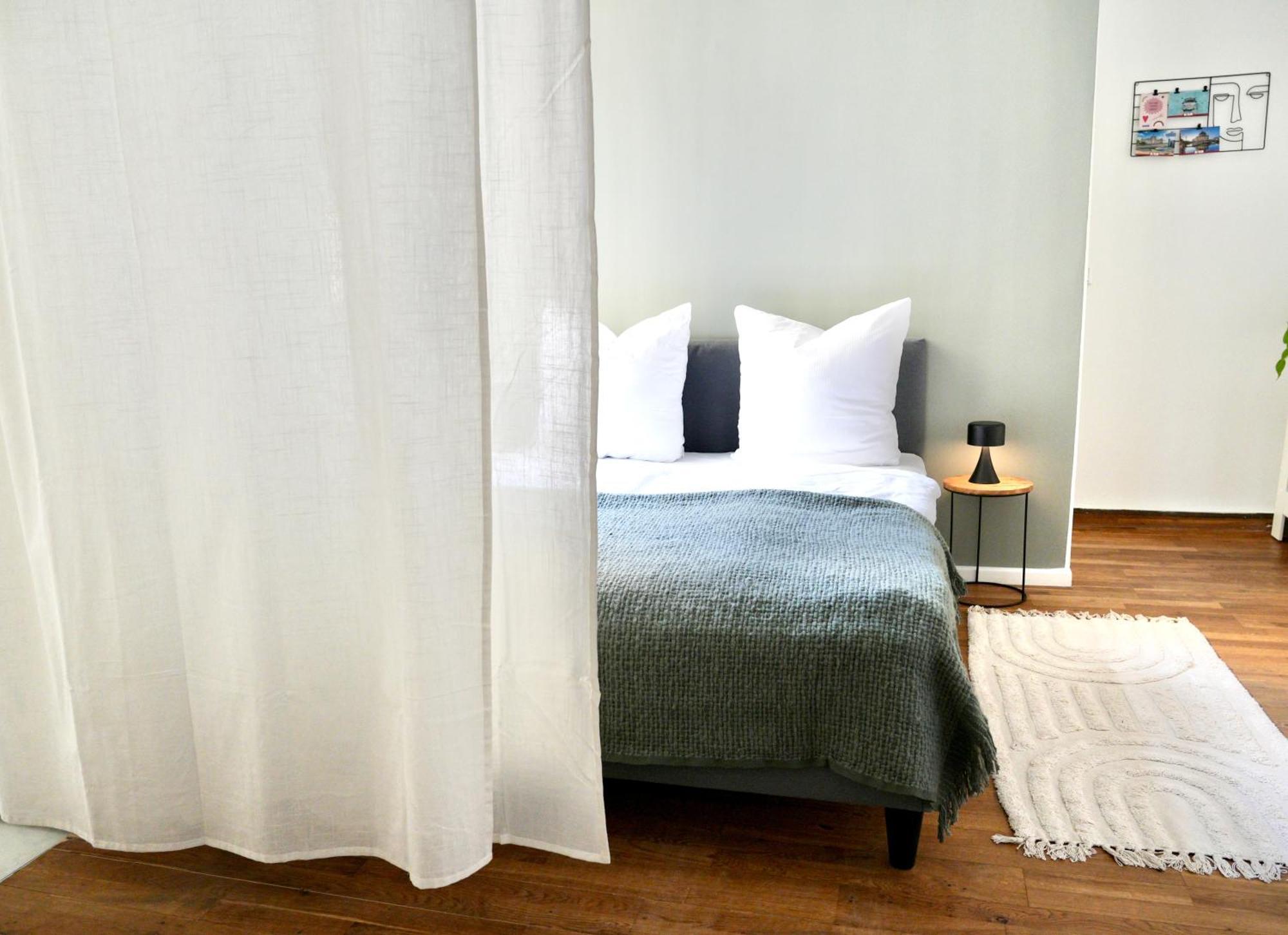 Exquisite 100qm An Der Spree Apartment Berlin