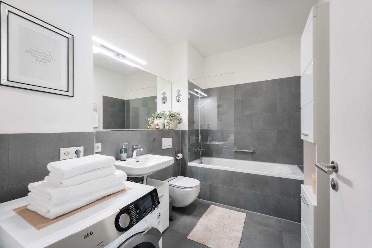 Apartment Design Loft Am Hauptbahnhof - Modern Mit Parkplatz Berlin