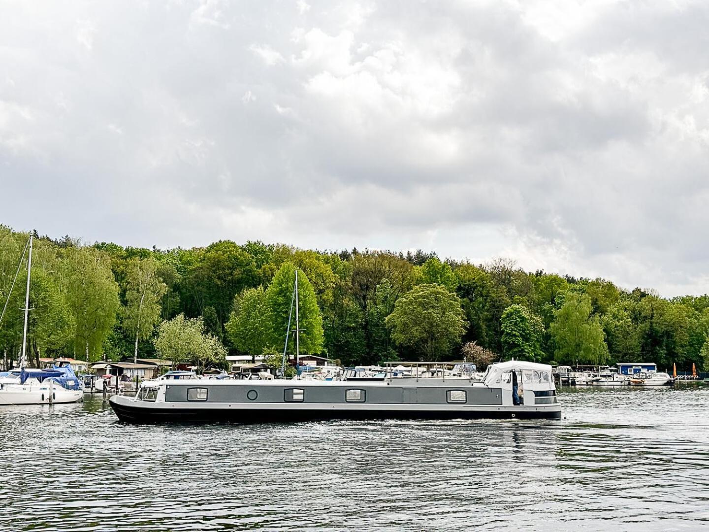 Moonrooms - Luxus Wohnschiff Ferienhaus *