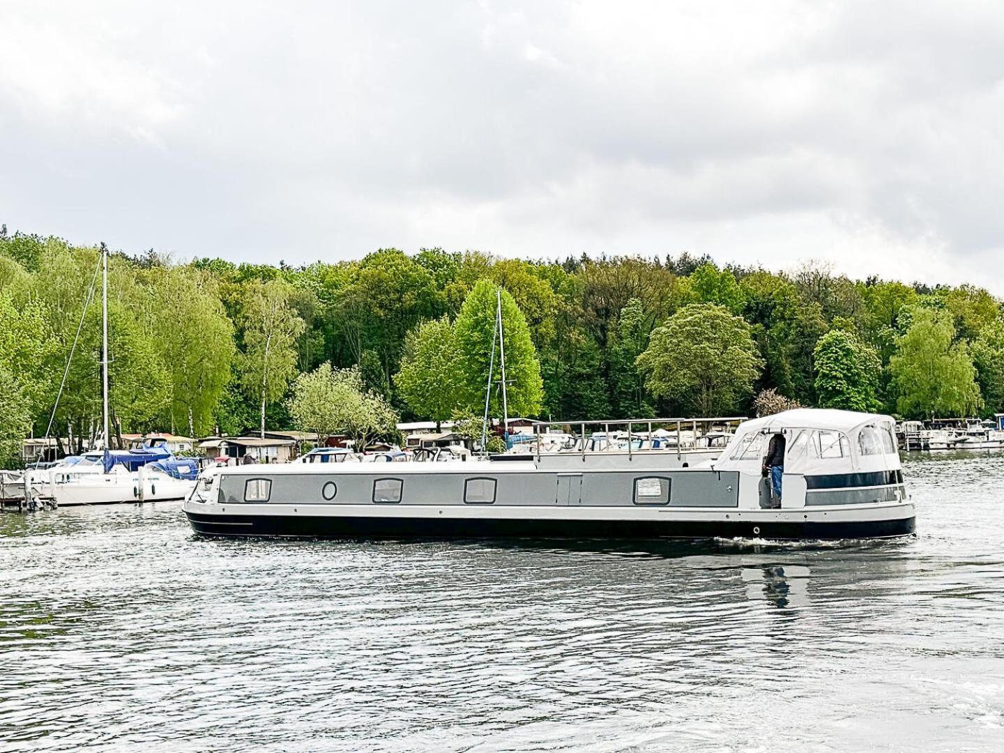 Moonrooms - Luxus Wohnschiff Ferienhaus *