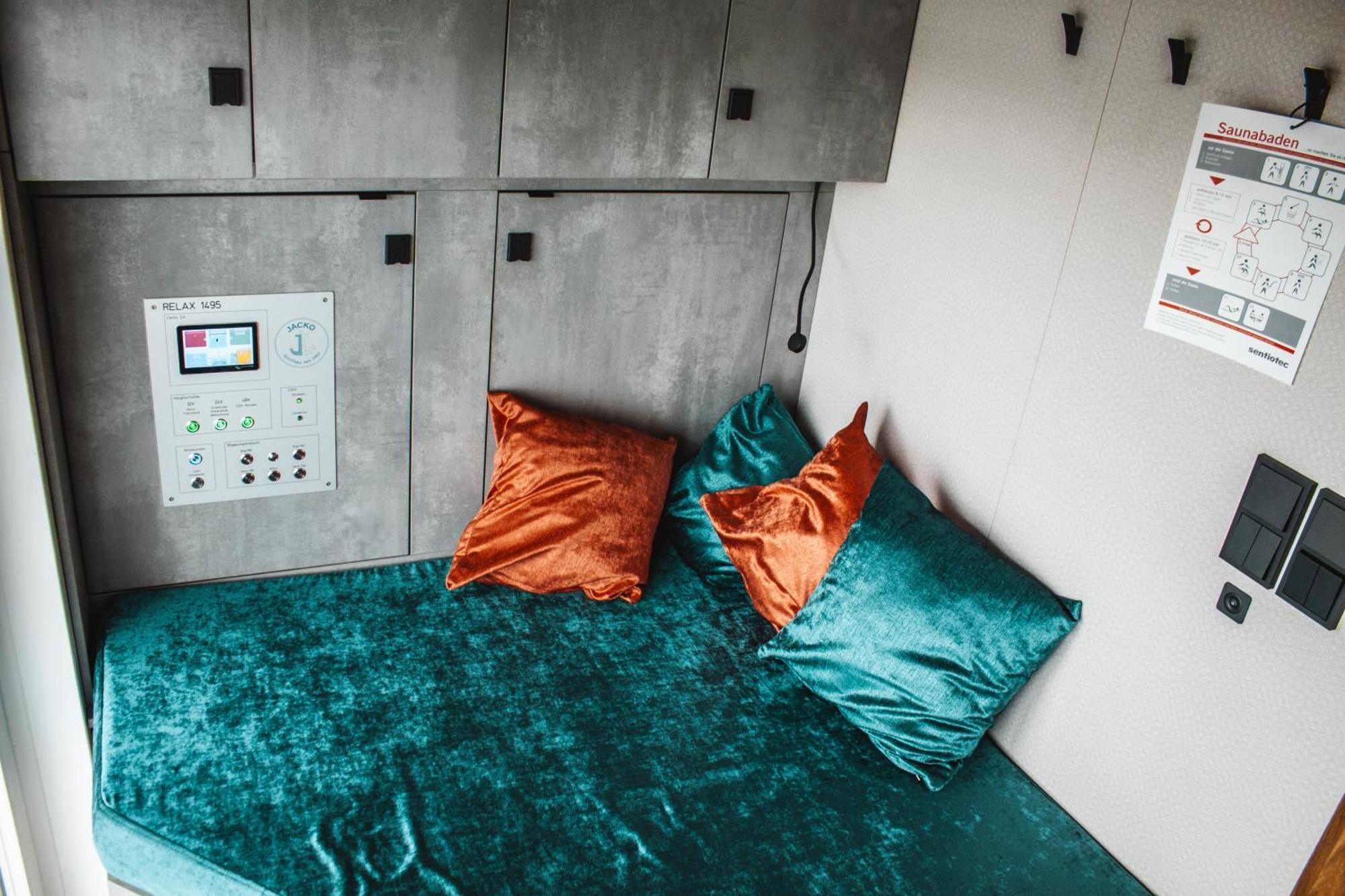 Moonrooms - Luxus Hausboot Holiday home Berlin