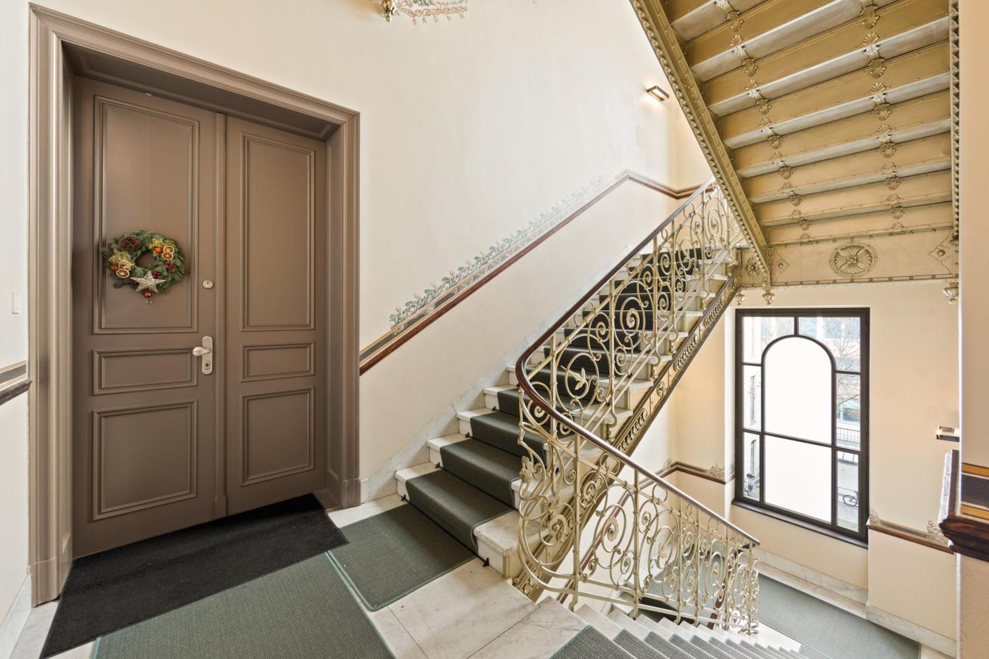 Aptc Downtown Monument4rent Near Checkpoint Charlie Apartment