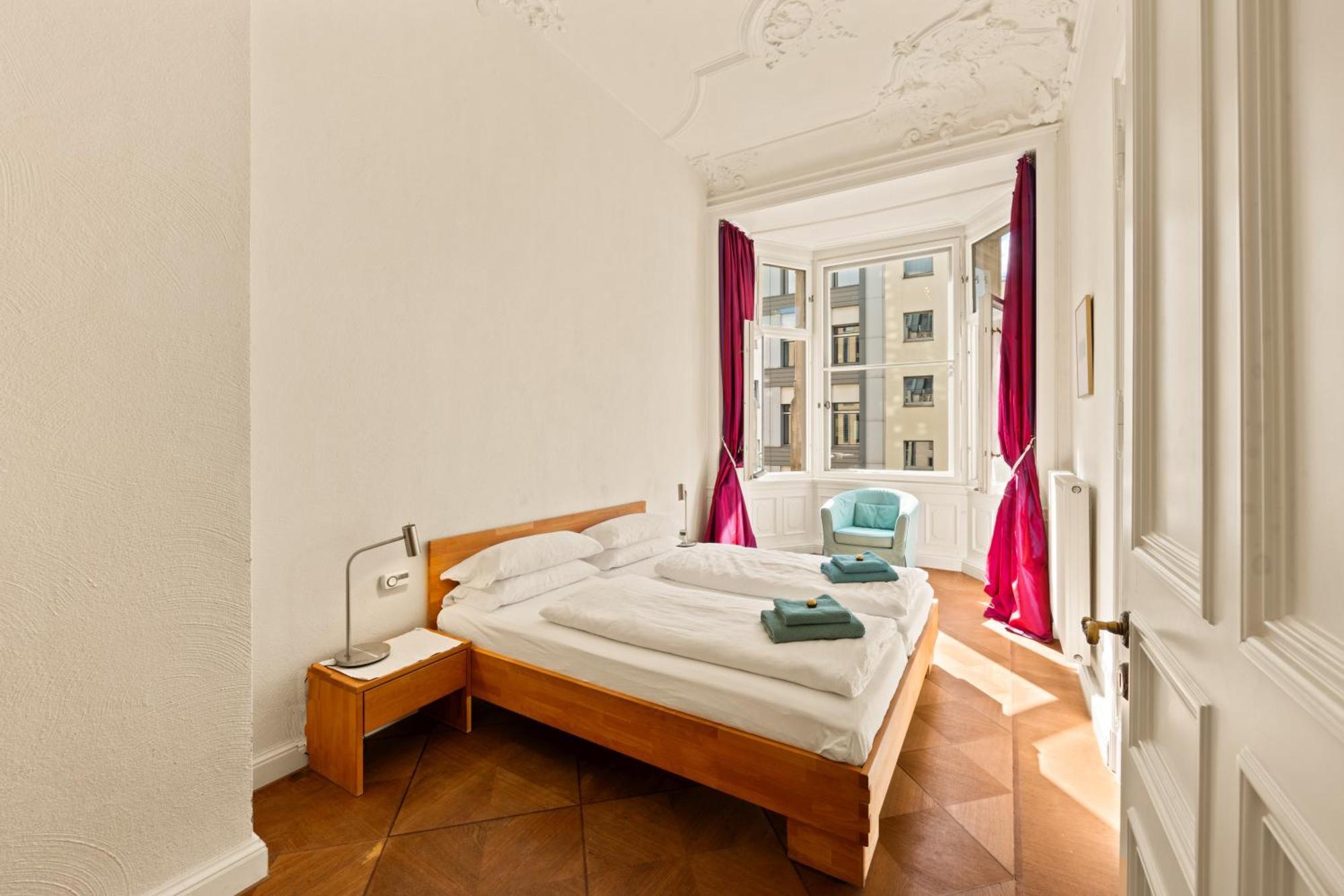 Apartment Aptc Downtown Monument4rent Near Checkpoint Charlie