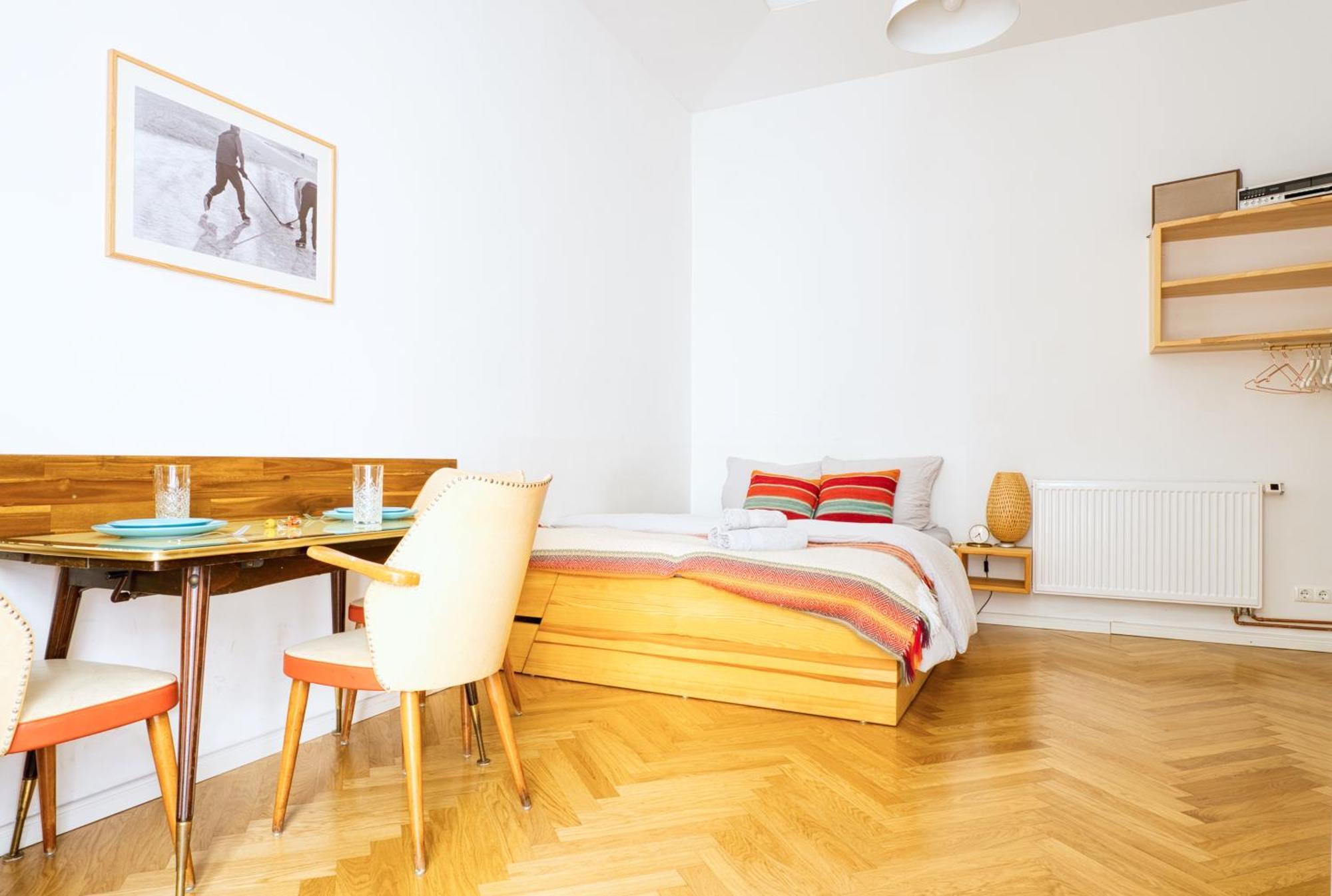 Apartment Cozy Designer In Friedrichshain