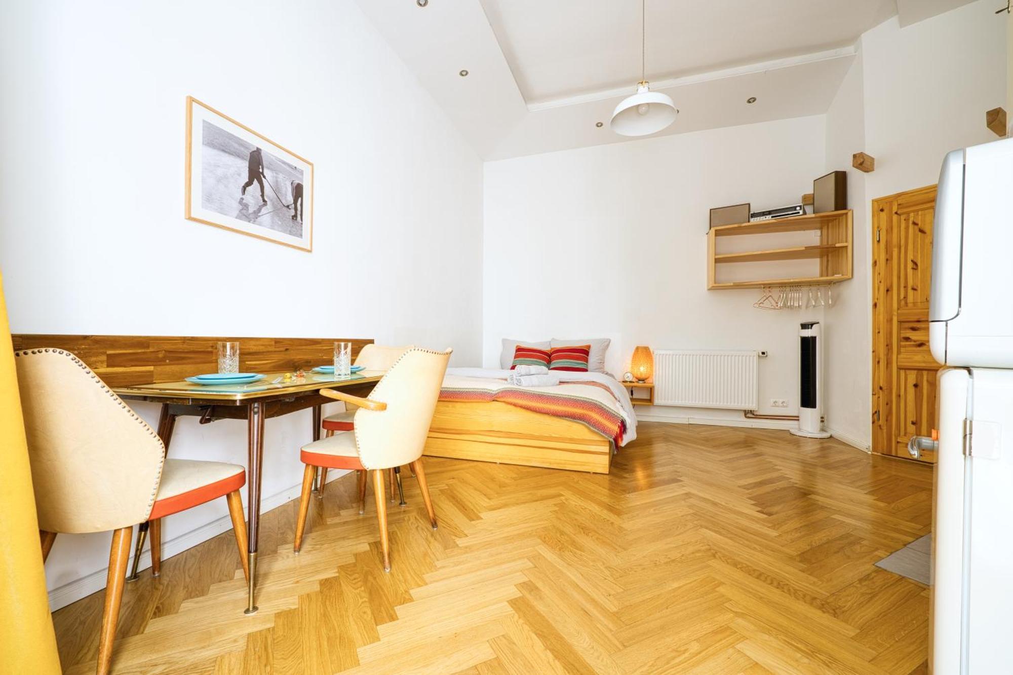 Apartment Cozy Designer In Friedrichshain