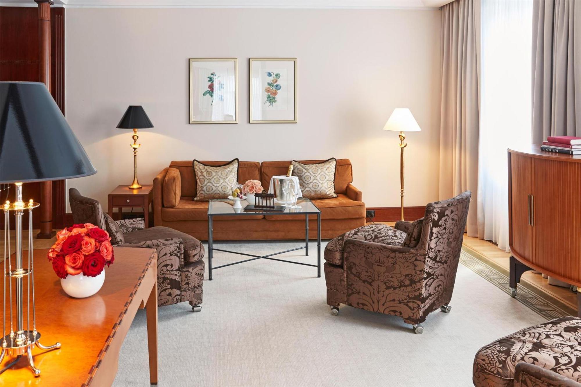 Adlon Kempinski 5*