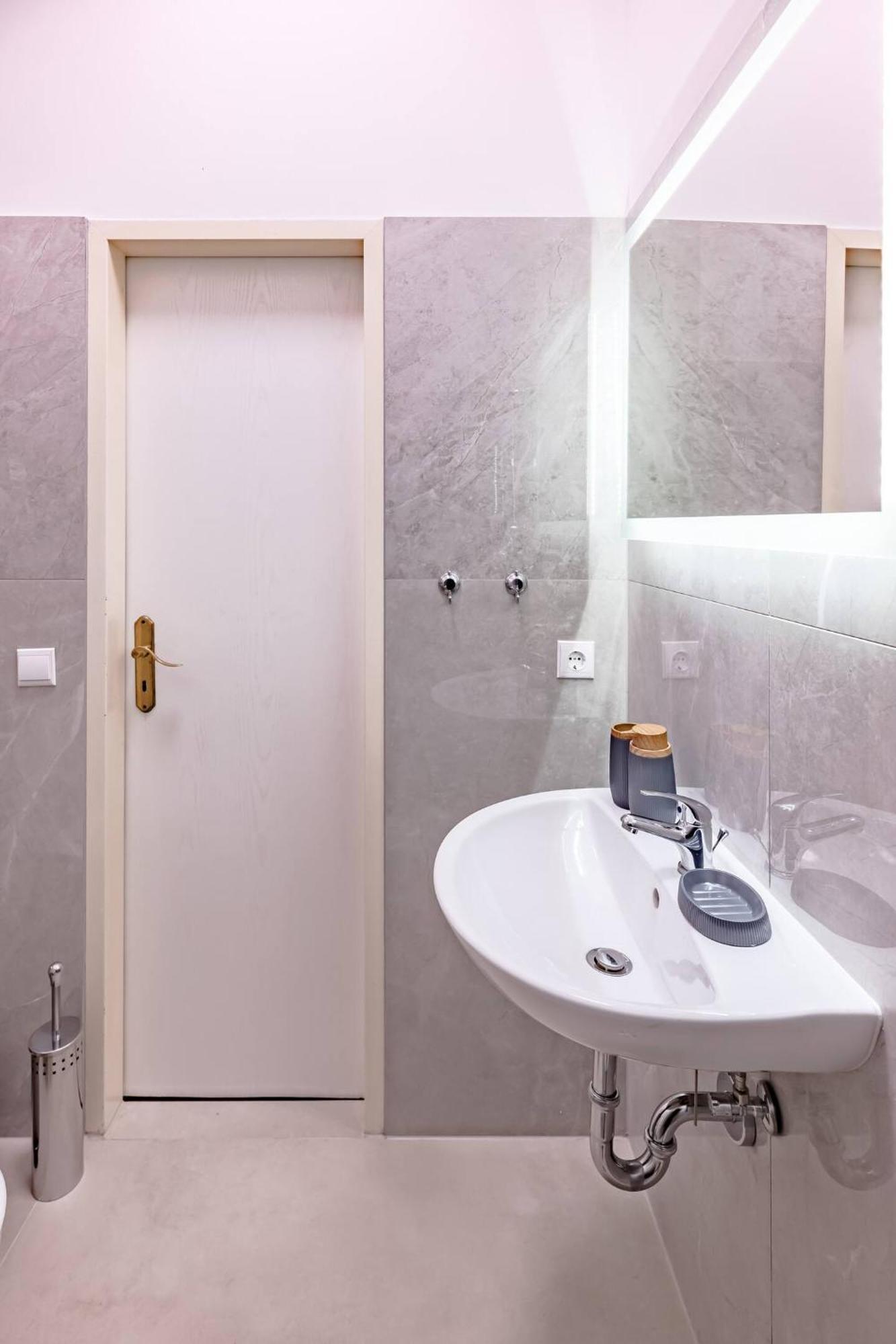 Cozy Studio Apartments In Berlin Prenzlauer Berg Hotel *