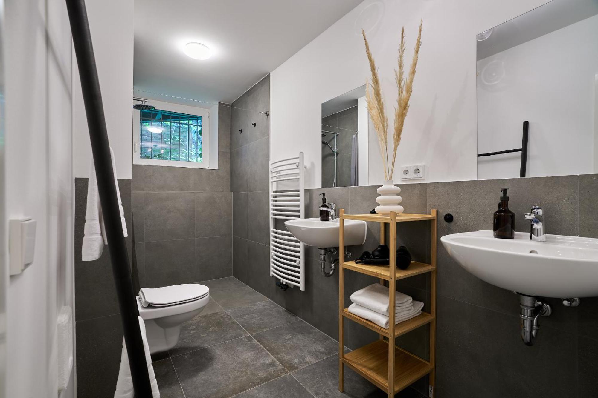 Urban Base For 9 In Mitte Appartement