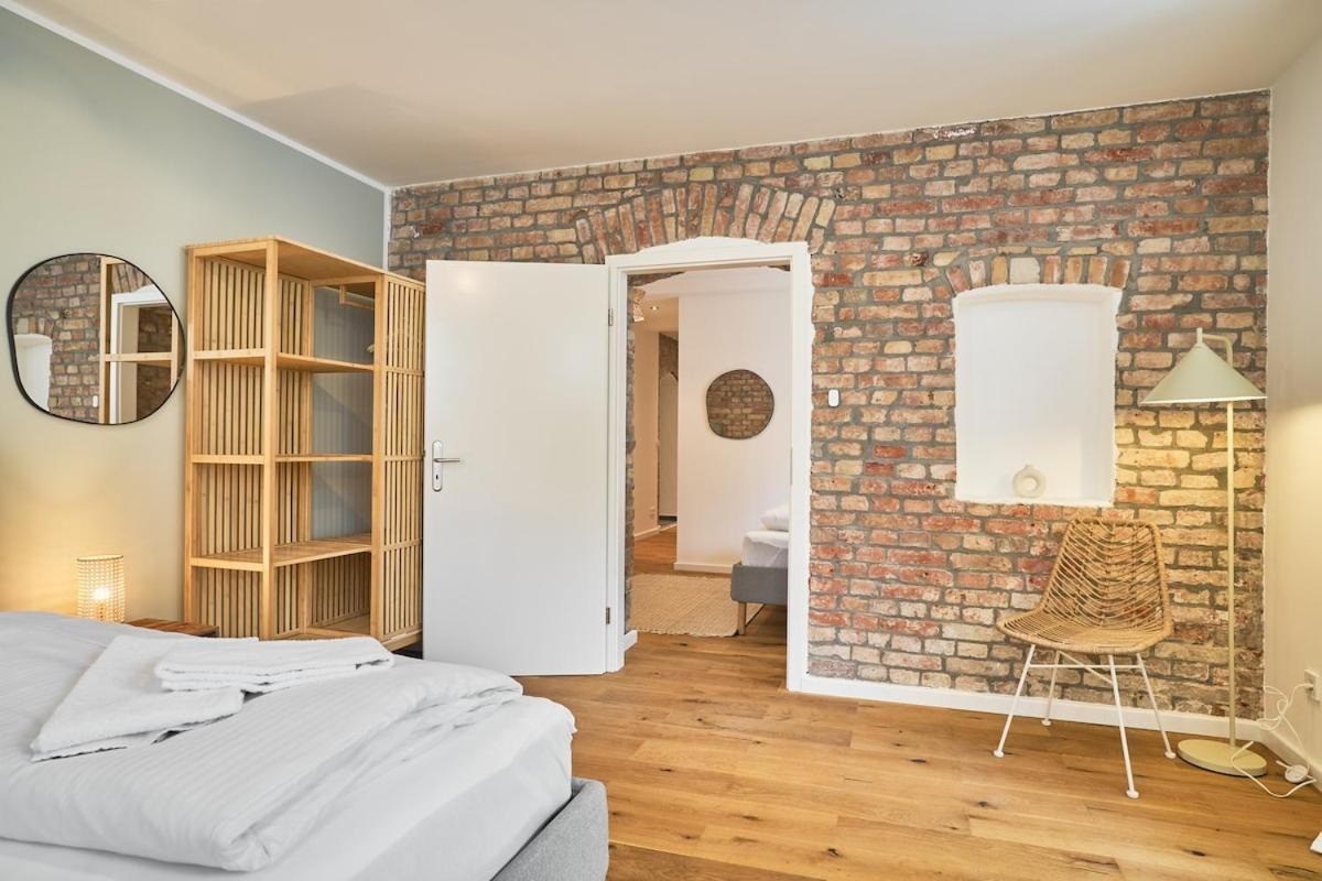 Urban Base For 9 In Mitte Berlin