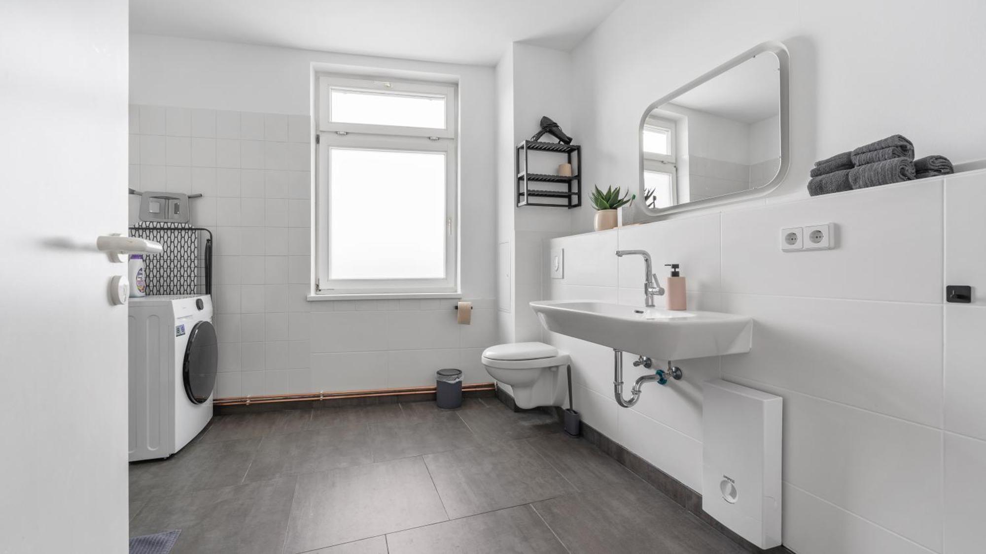 Big Urban Loft - Bis Zu 20 Personen - 180qm - 180 Grad Skyline Balkon Apartment