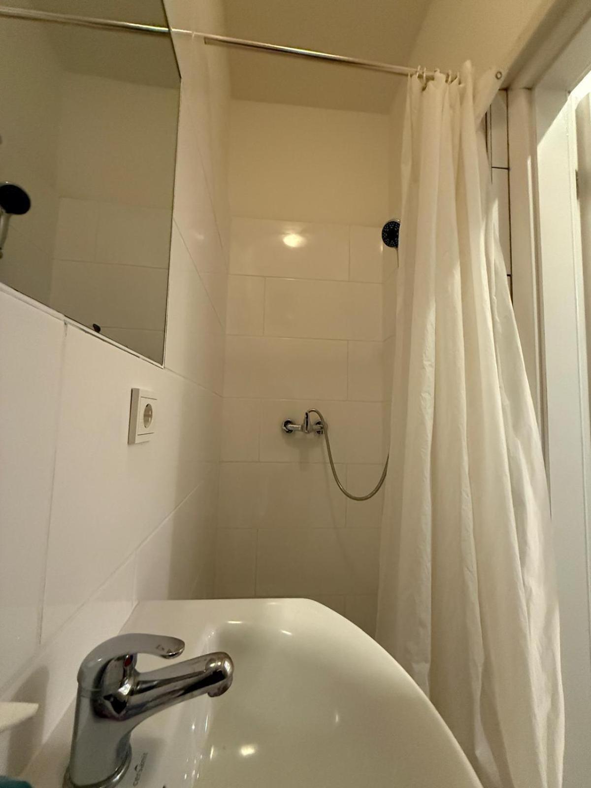 Apartment Beautiful In Berlin8 *