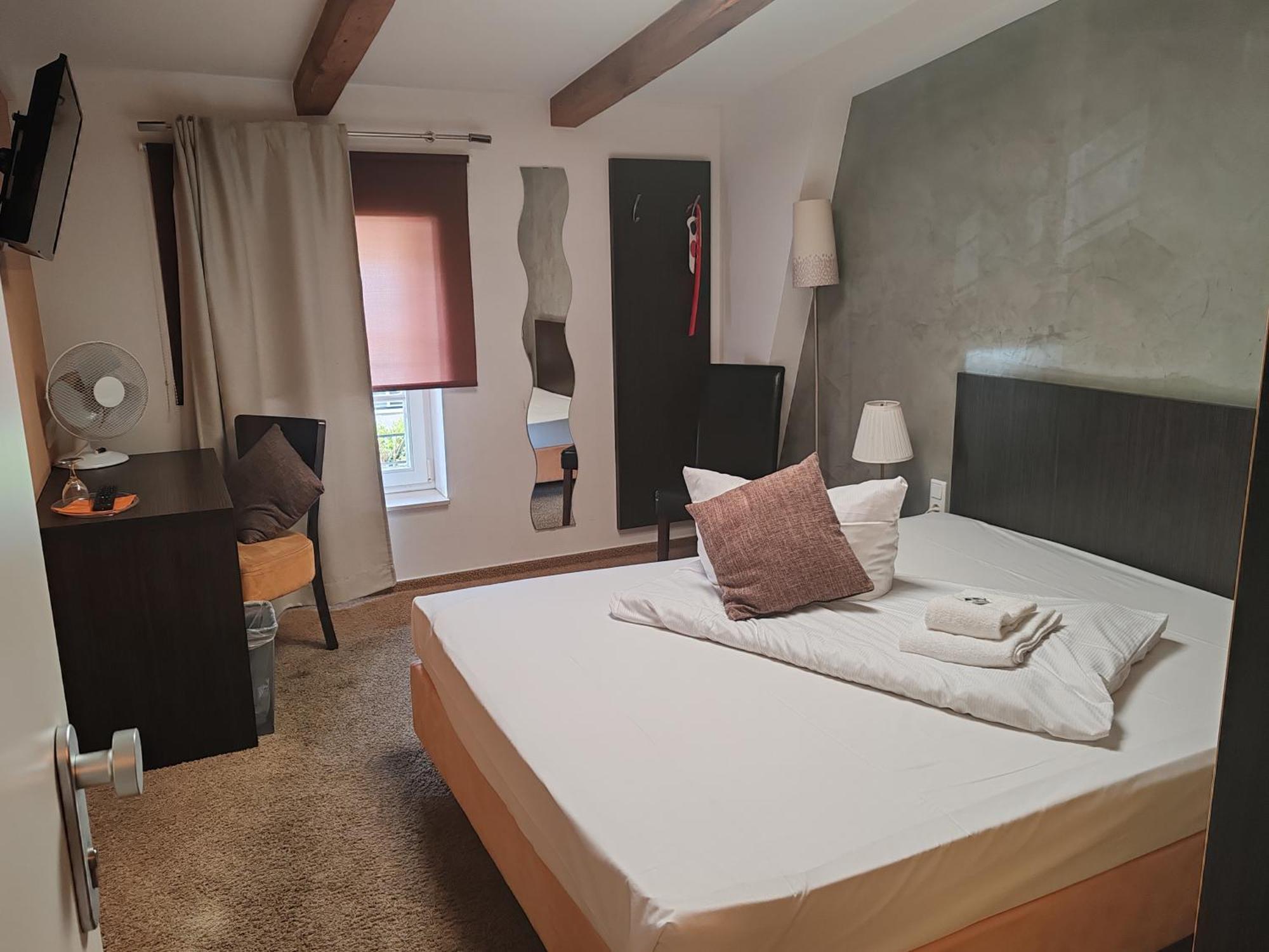 Hotell Perle 2*