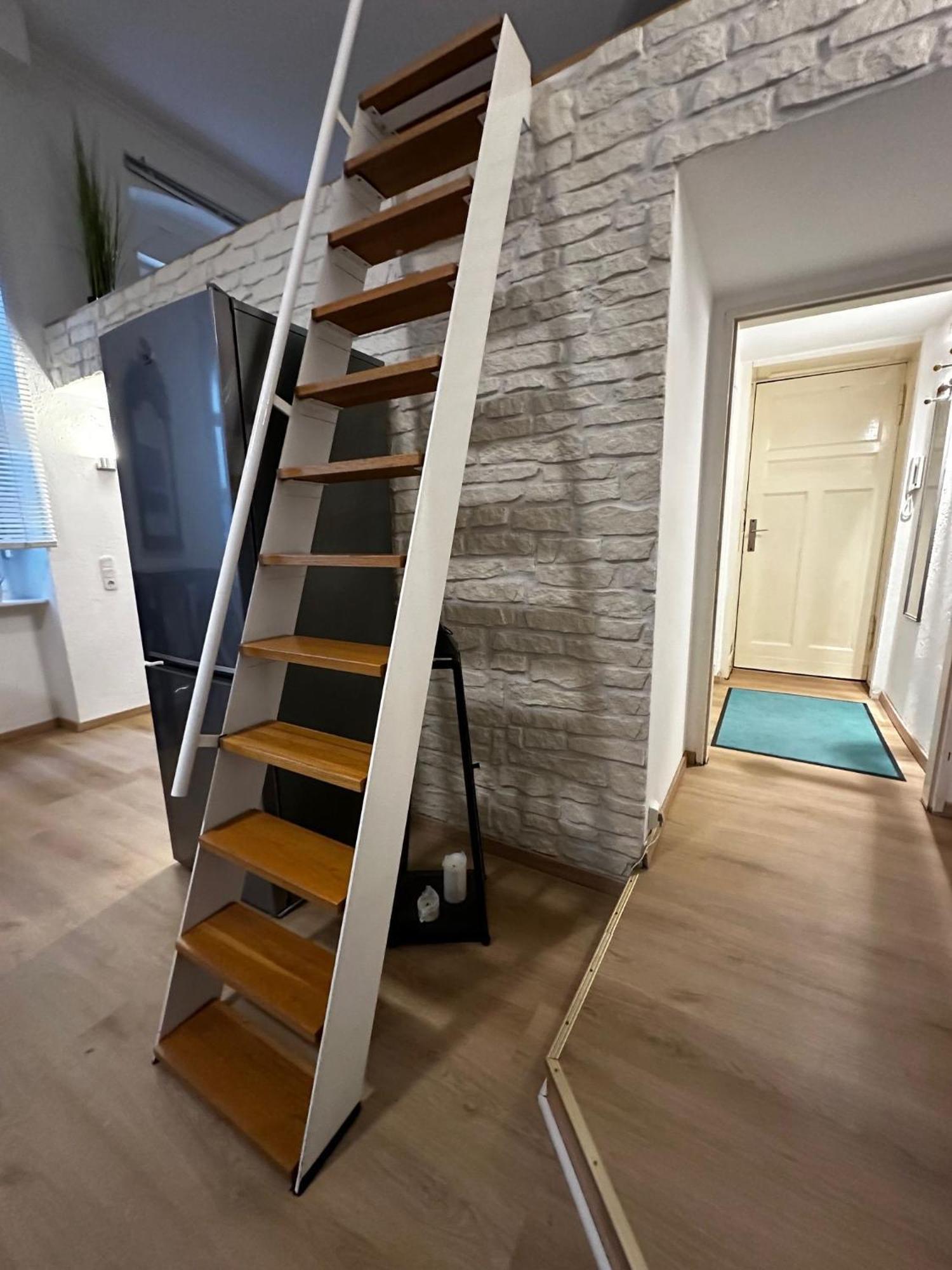 Tiny Loft *