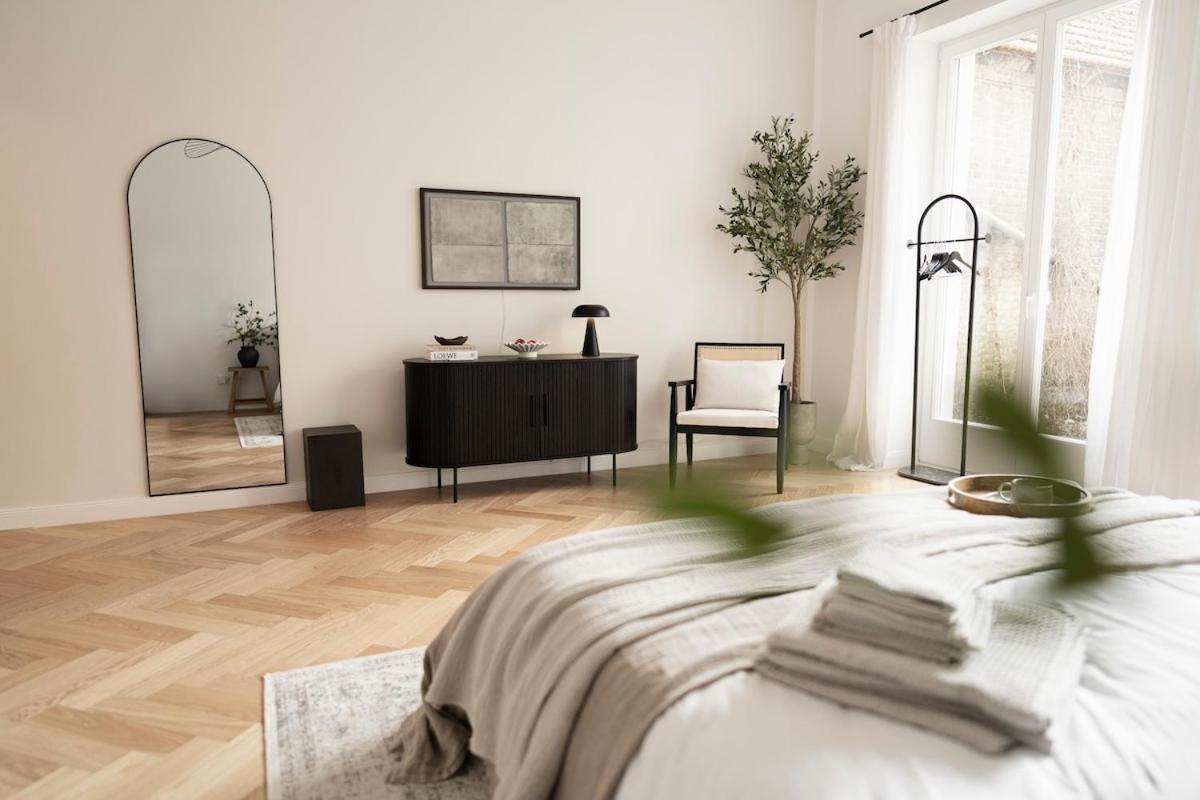 Appartement Design With Garden *