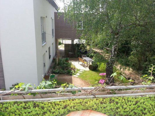 Moderne Studiowohnung Im Obergeschoss Mit Balkon