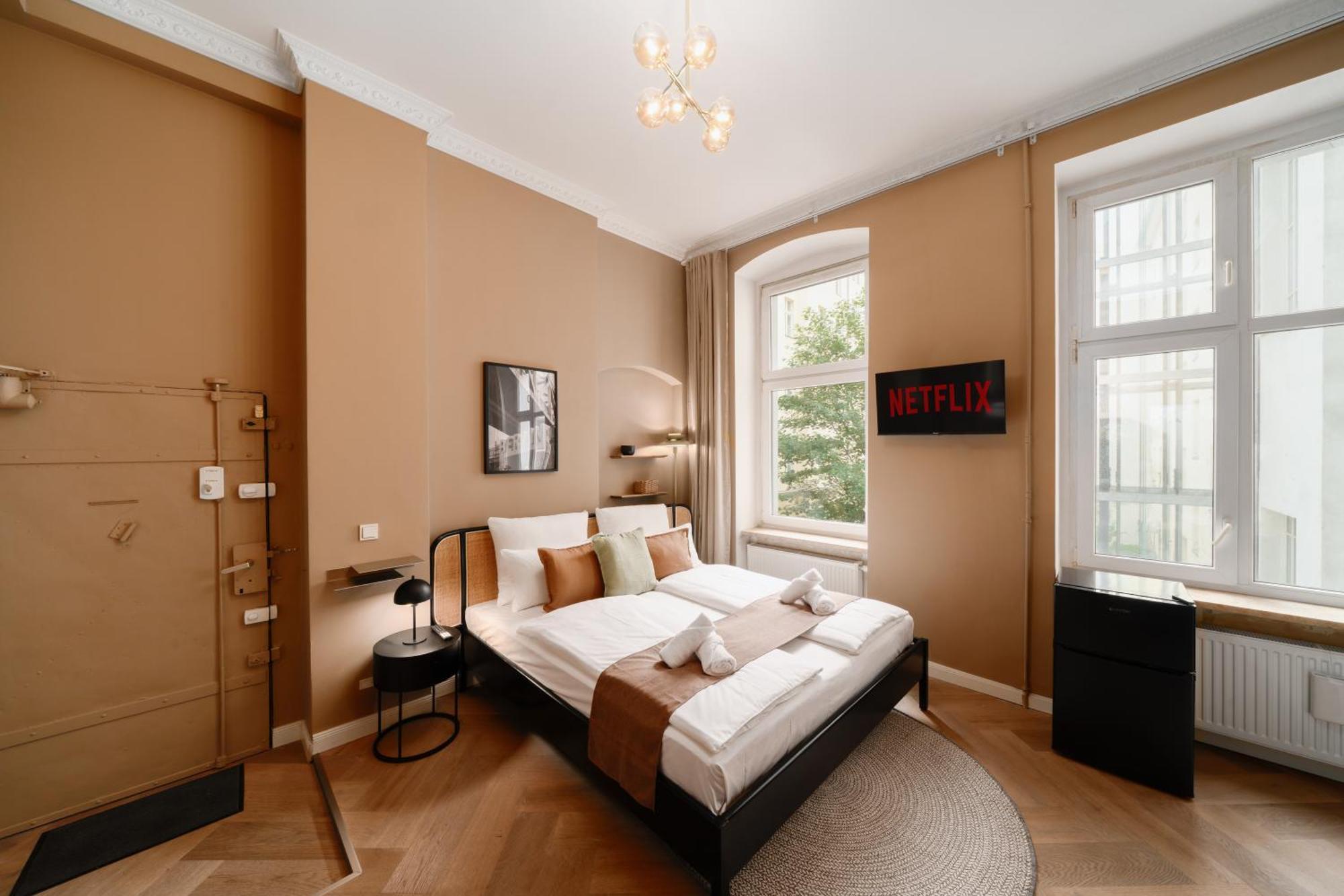 Homely - Heritage , Kingsize Bed , Kitchen , Wifi * Berlin