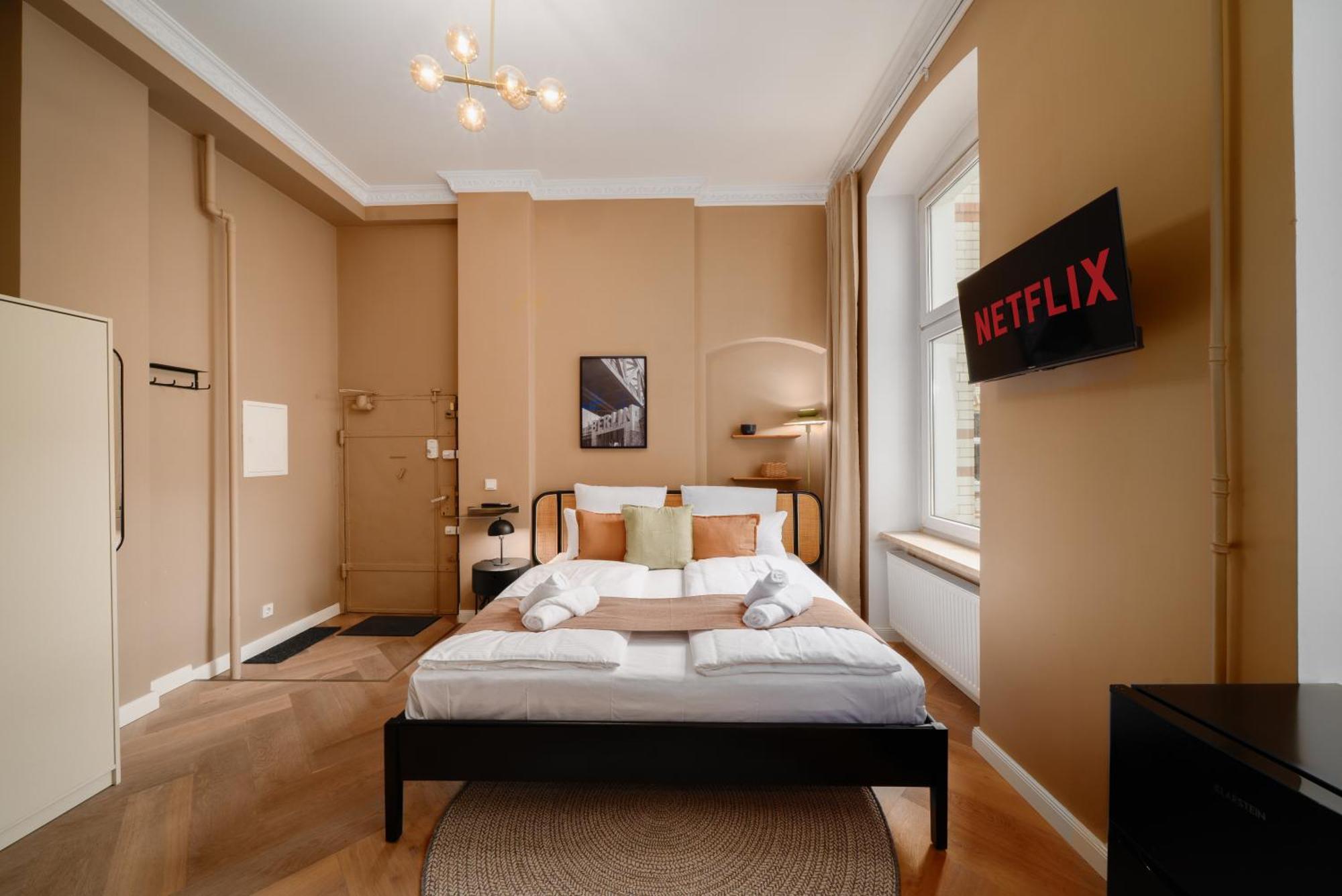 Homely - Heritage , Kingsize Bed , Kitchen , Wifi Berlin