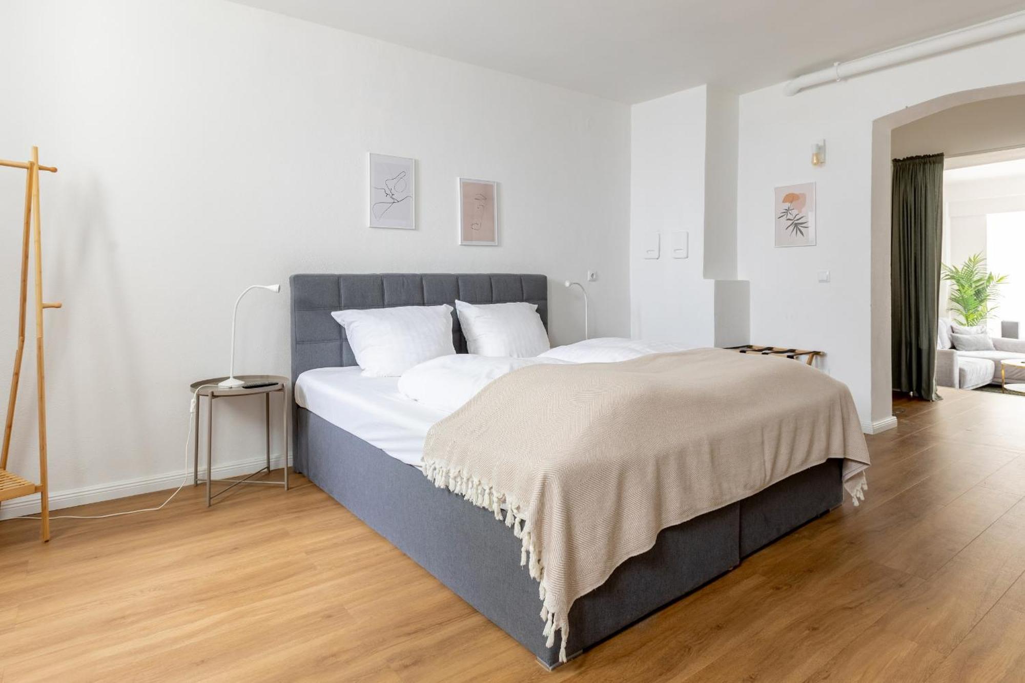 Apartment Global Living - Design I I Beamer I Kitchen I Terrace I