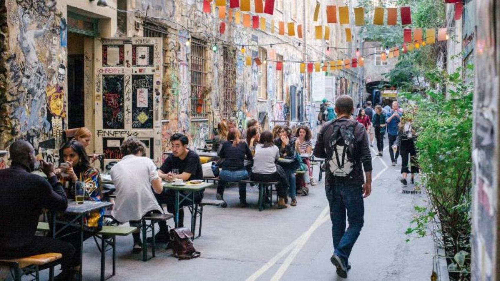 Urban Base For 9 In Mitte