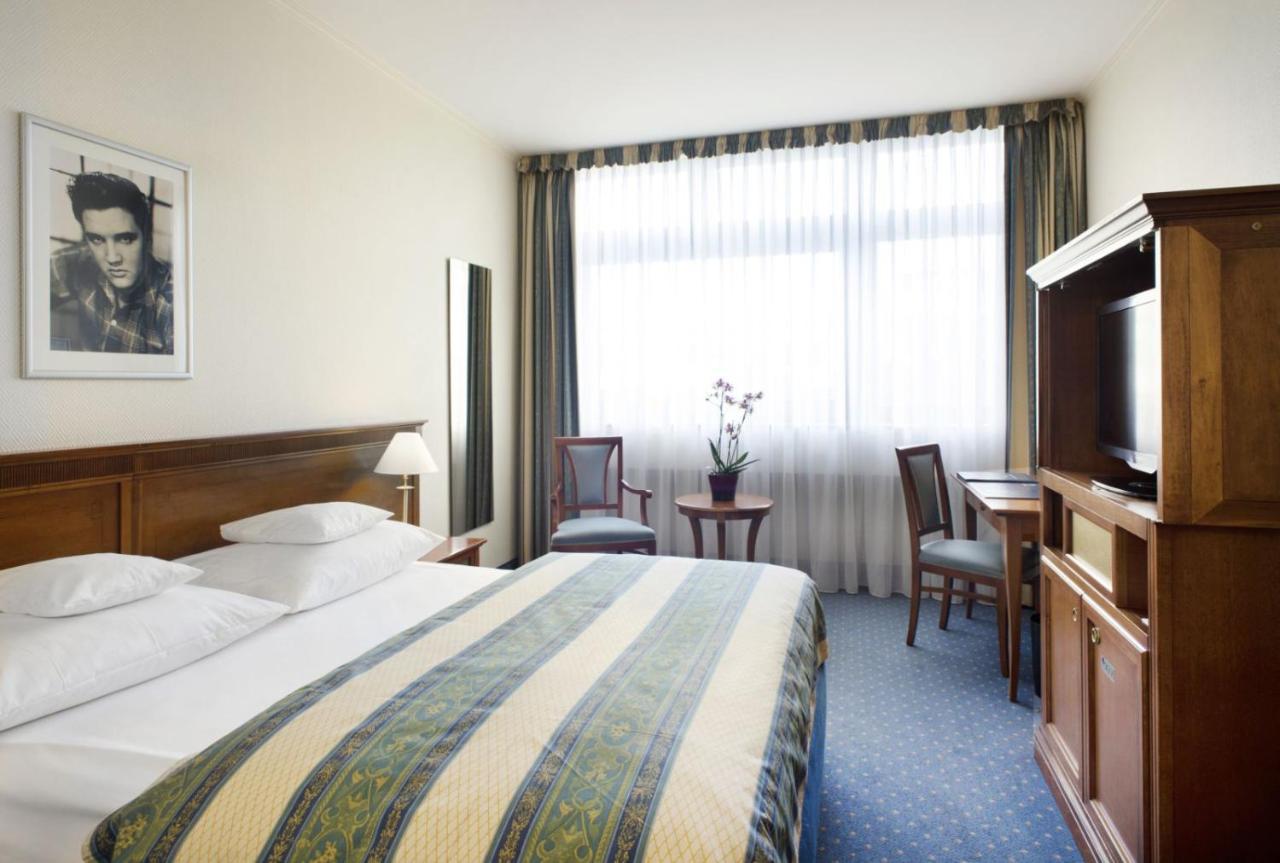 Hollywood Media Am Kurfuerstendamm 4* Berlin