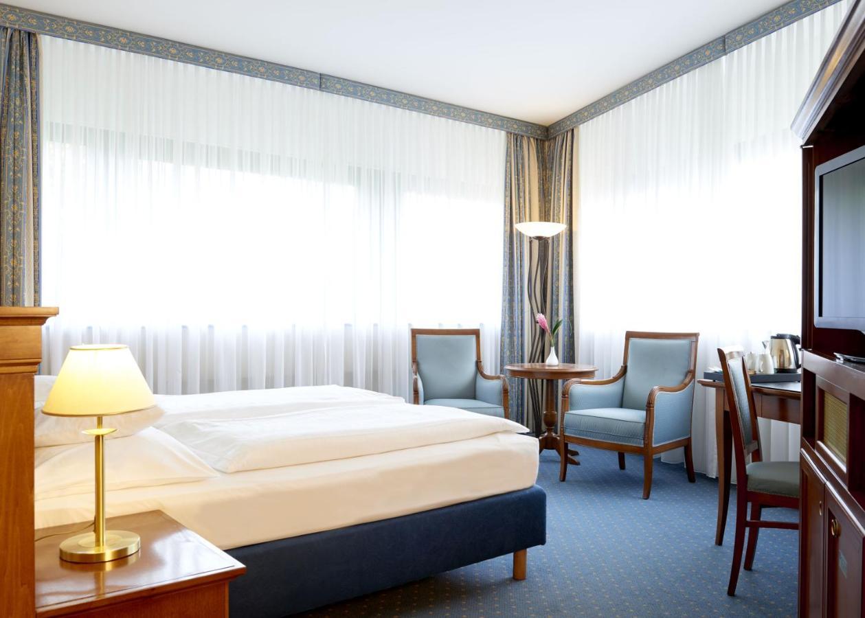 Hollywood Media Am Kurfürstendamm Hotel 4*