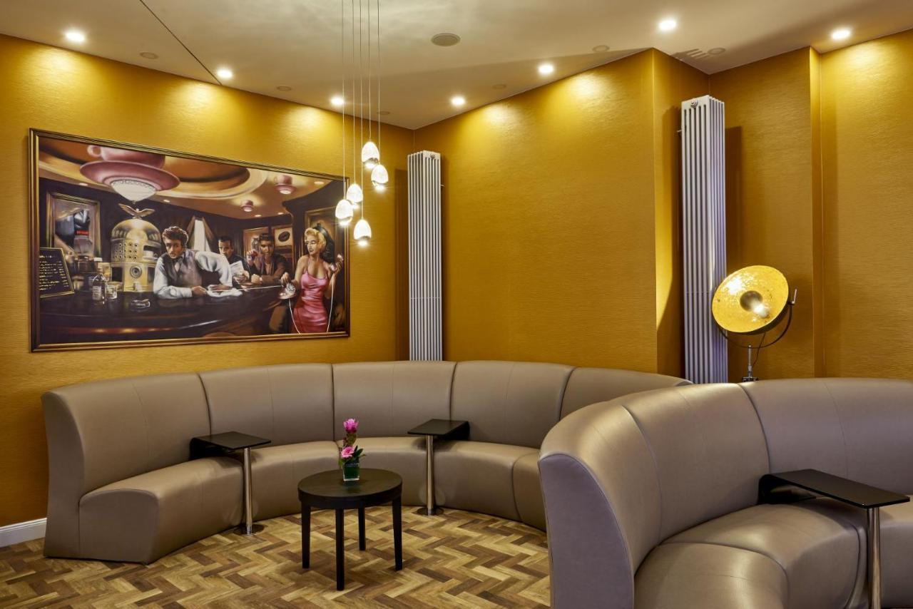 Hollywood Media Am Kurfuerstendamm 4* Berlin