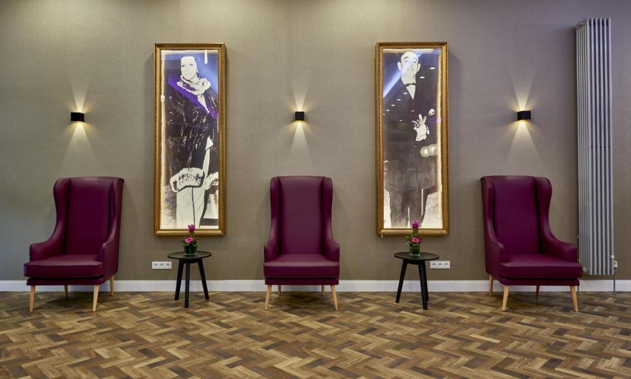 Hollywood Media Am Kurfuerstendamm Hotel 4*