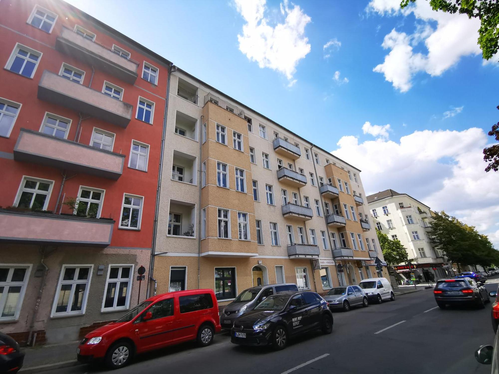 Conrad-b By Rockchair L Superhost Status L Super Flat, 3 Bedrooms 2 Bathrooms Welcomes You! Apartment Berlin