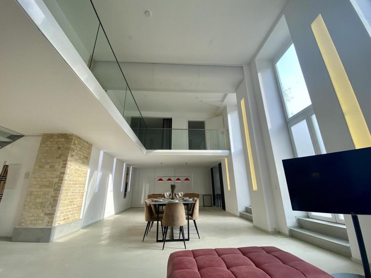 Loft With Pool Table, Kitchen Island & Gallery Apartment