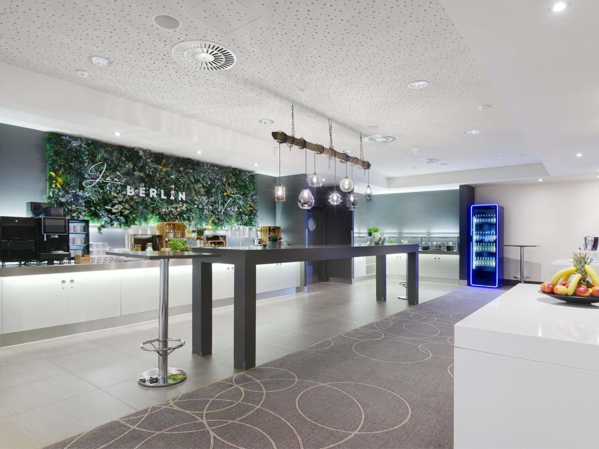Hotel Novotel Mitte 4*