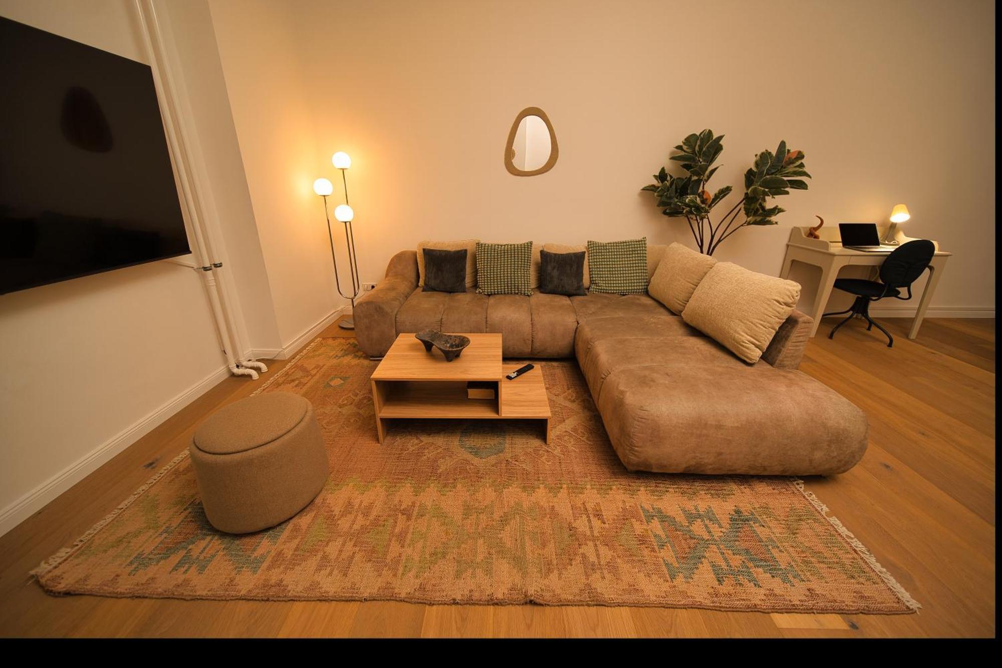 Loftly Kant99 - Zentral - 90m2 - Self Check-in - 300 Mbit Berlin