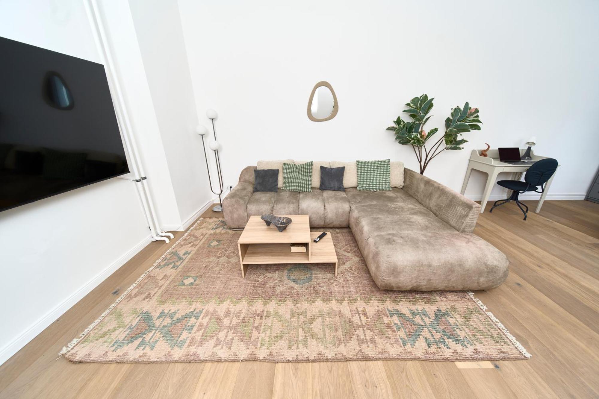 Apartment Loftly Kant99 - Zentral - 90m2 - Self Check-in - 300 Mbit
