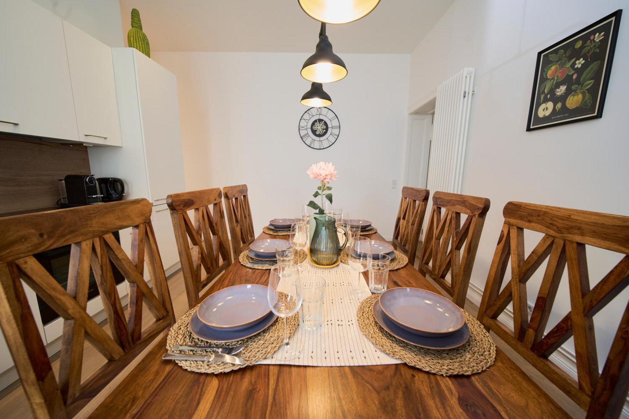 Apartment Loftly Kant99 - Zentral - 90m2 - Self Check-in - 300 Mbit Berlin