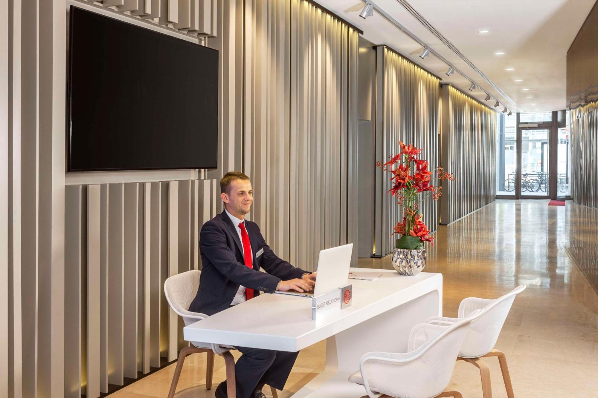 Hotel Nh Collection Mitte Friedrichstrasse 4*