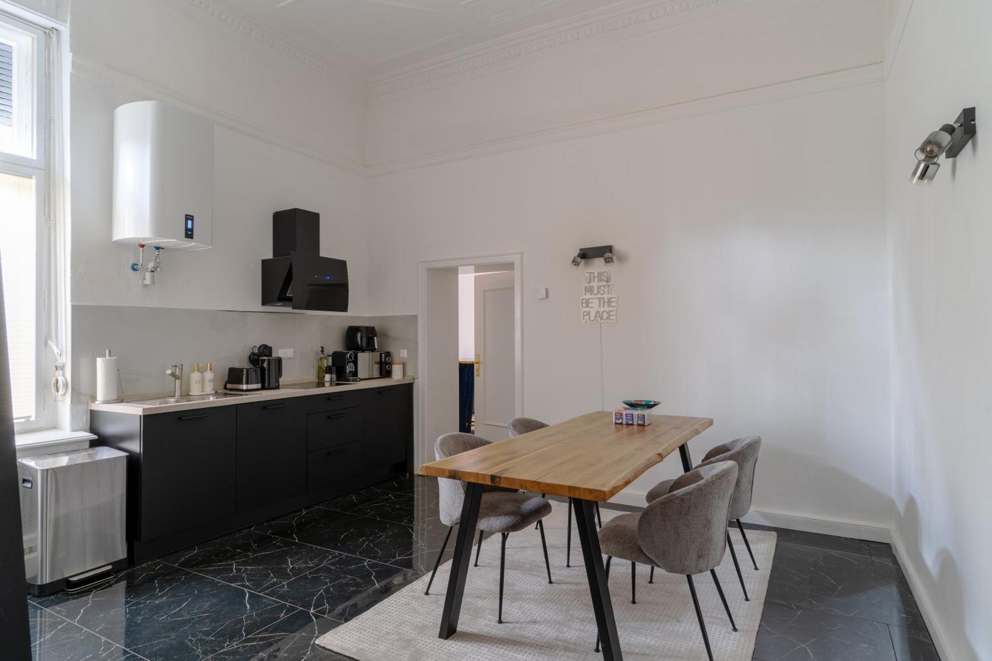 Nofa - Altbau Am Kudamm Apartment