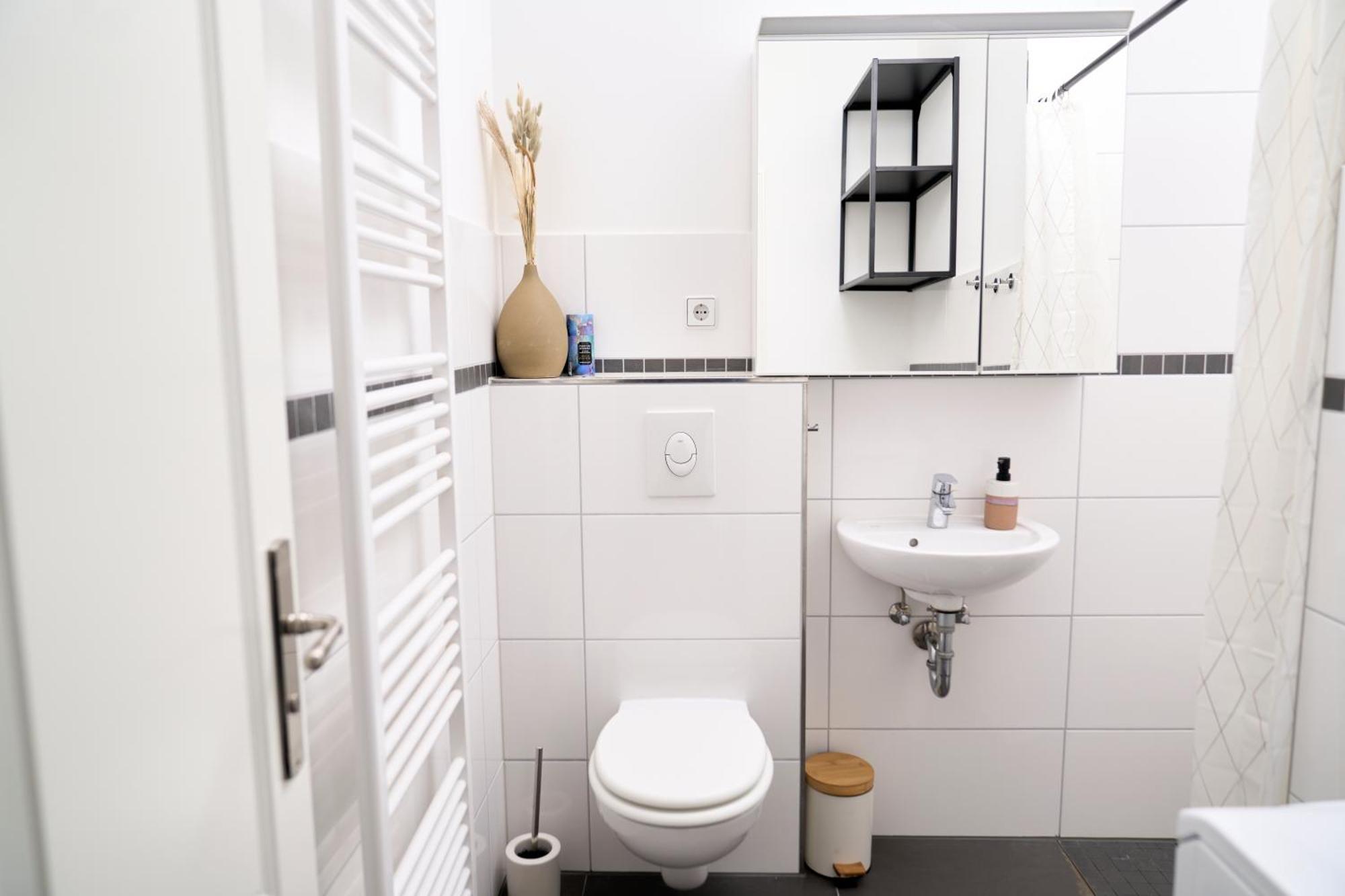 Loftly Kant99 - Zentral - 90m2 - Self Check-in - 300 Mbit Berlin