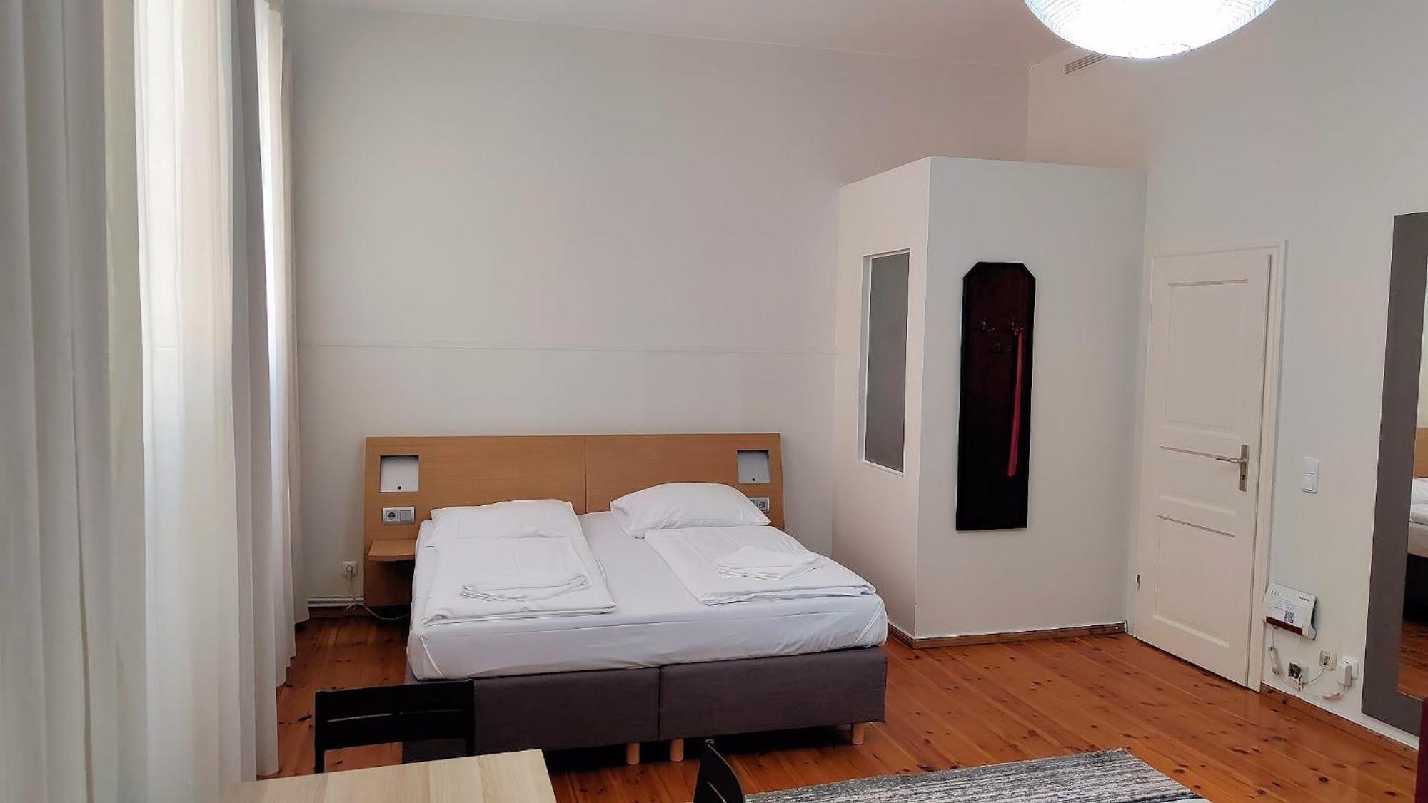 Apartment M101