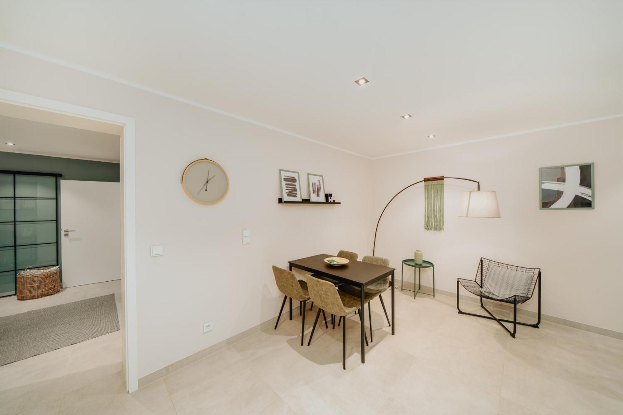 Appartement Homely - Huge Terrace, Modern, Quiet, Near Kudamm