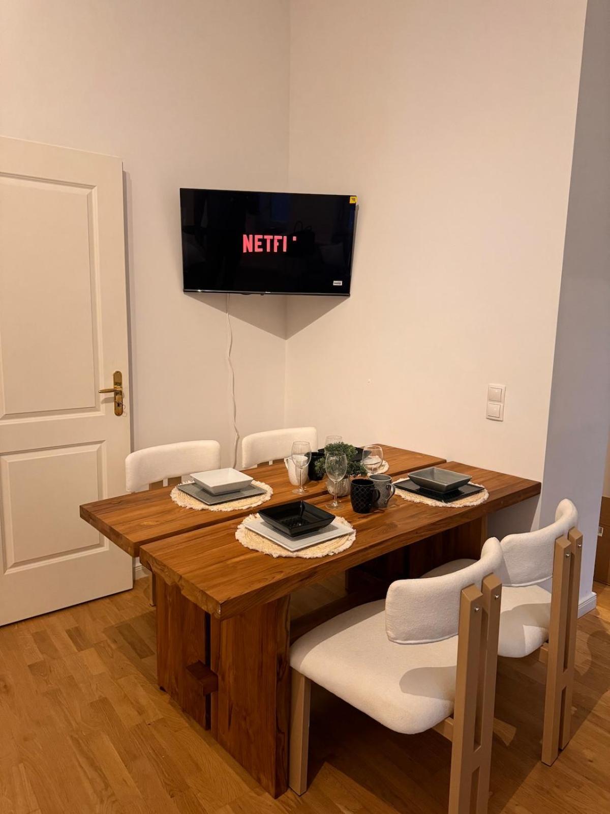 Cozy Altbau In Friedrichshain - Westwing Design *