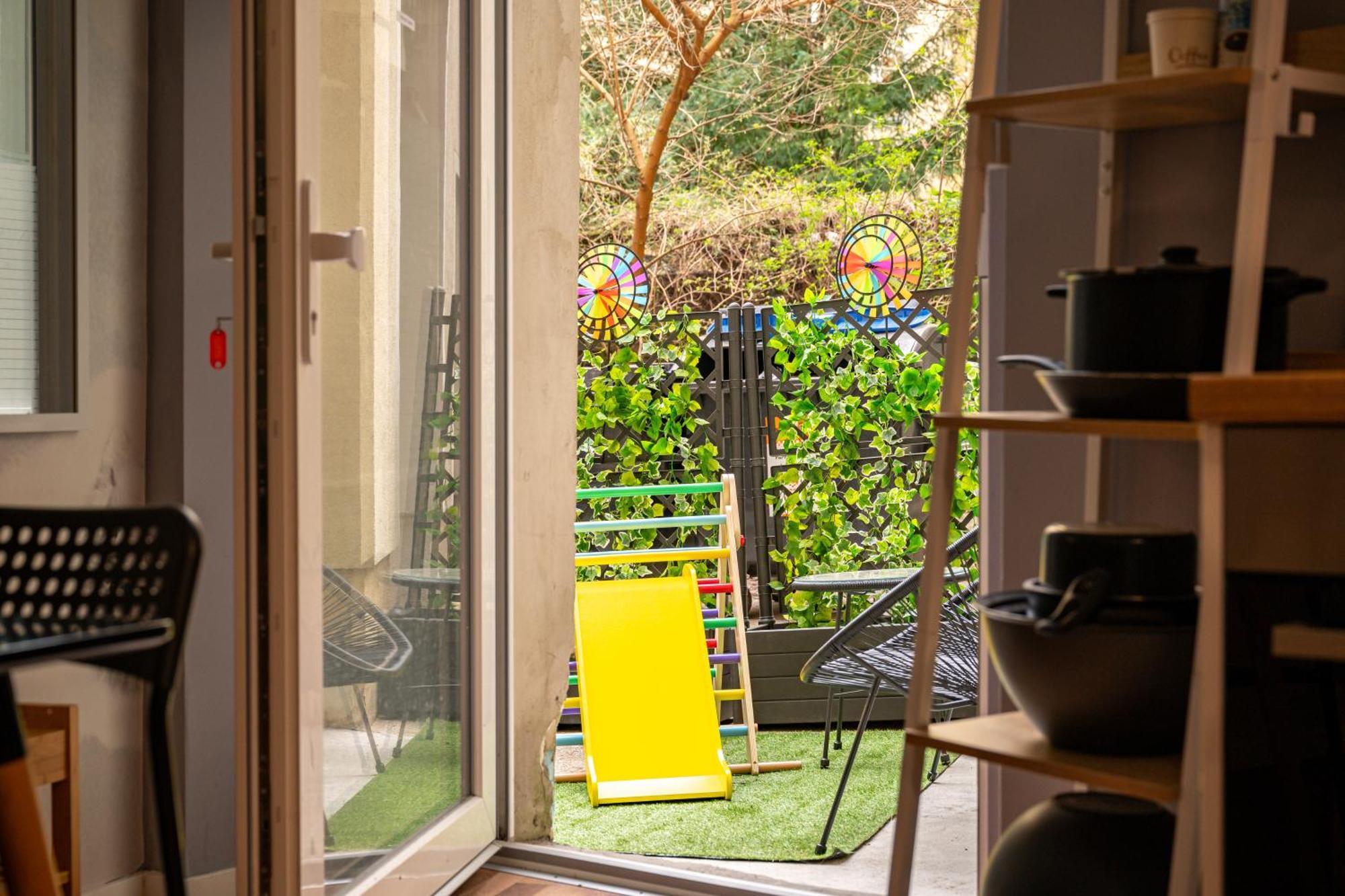 Apartment Cozy Retro Chic With Patio And Self Check-in Berlin