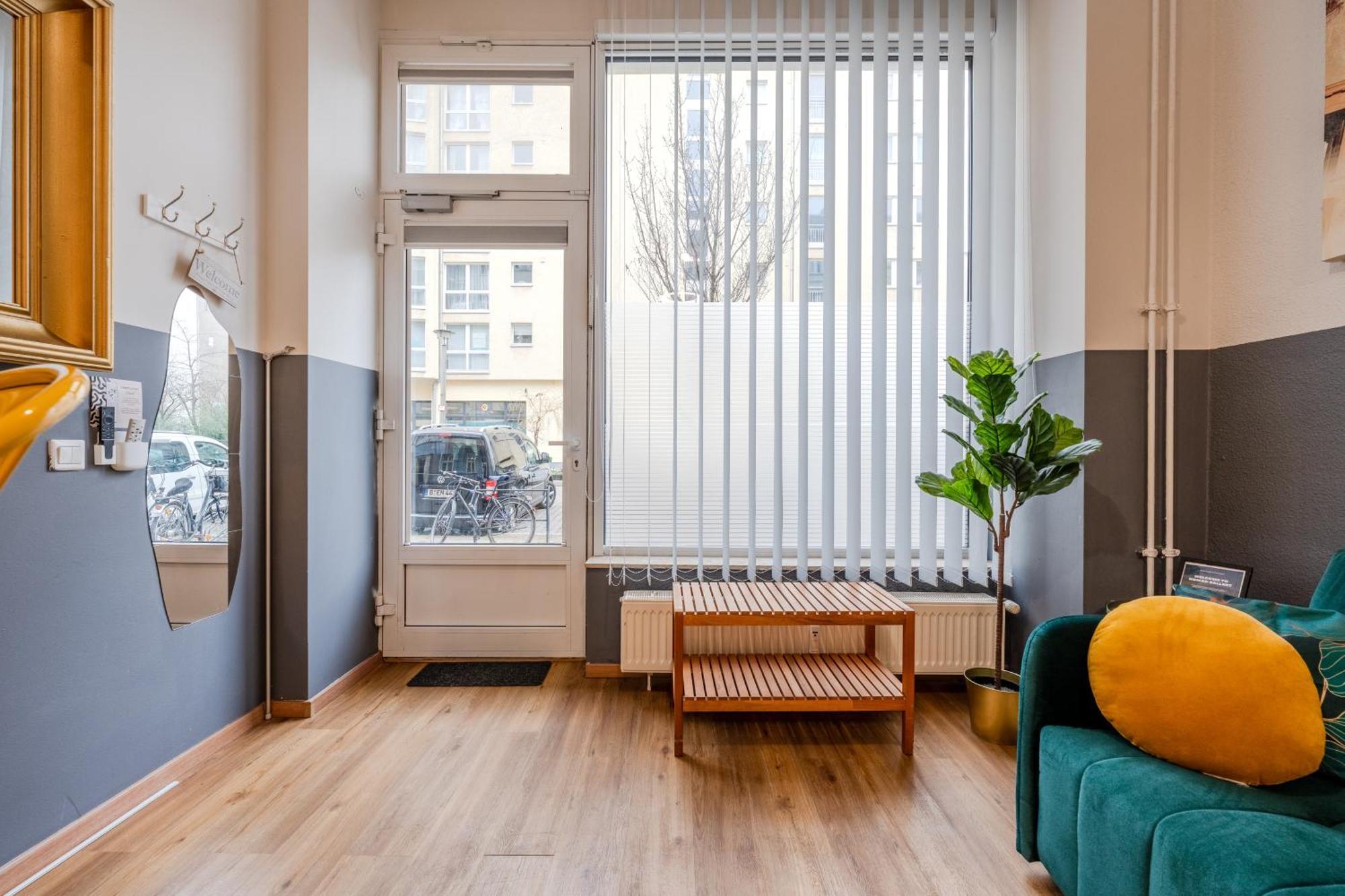Cozy Micro - Self Check-in
