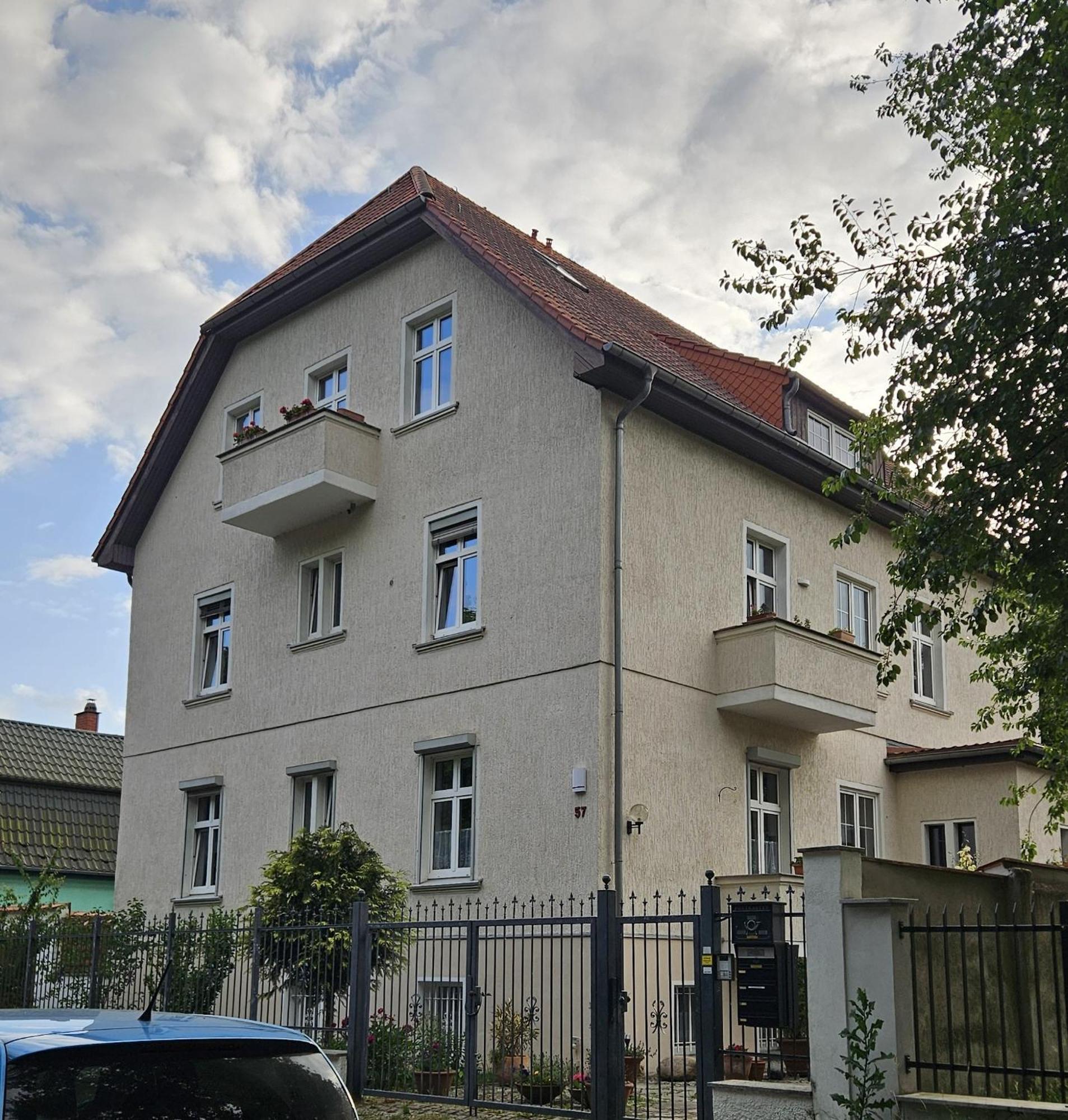 Apartment Mondaenes Naehe Alex In Villenlage Berlin