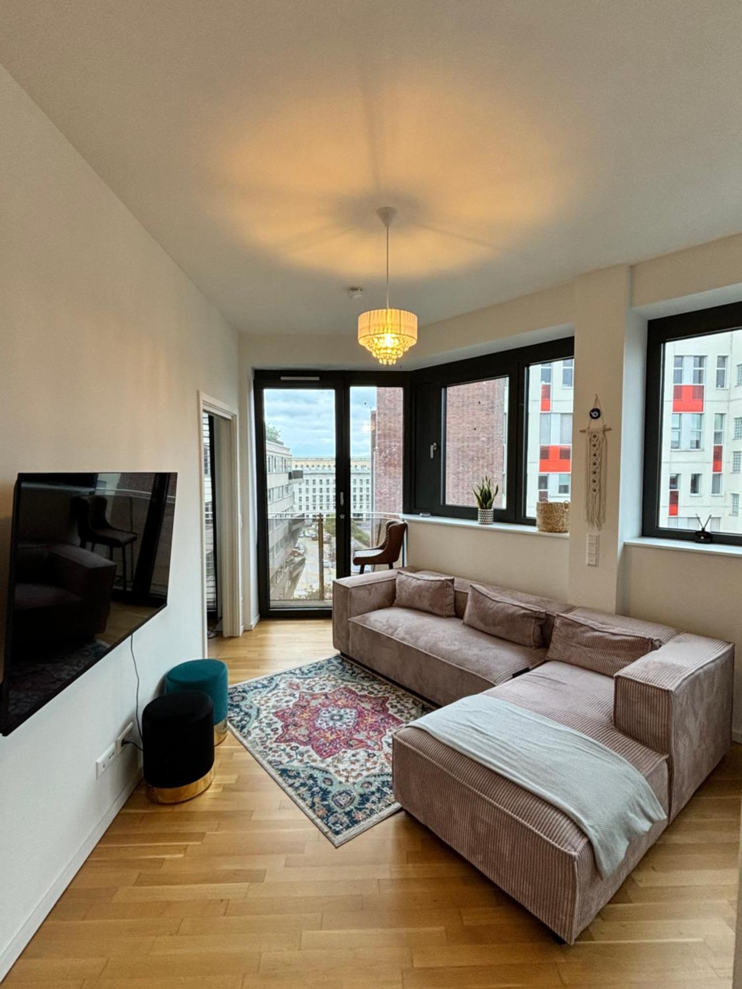 Apartment Check Point Charlie Luxury With Balcony *