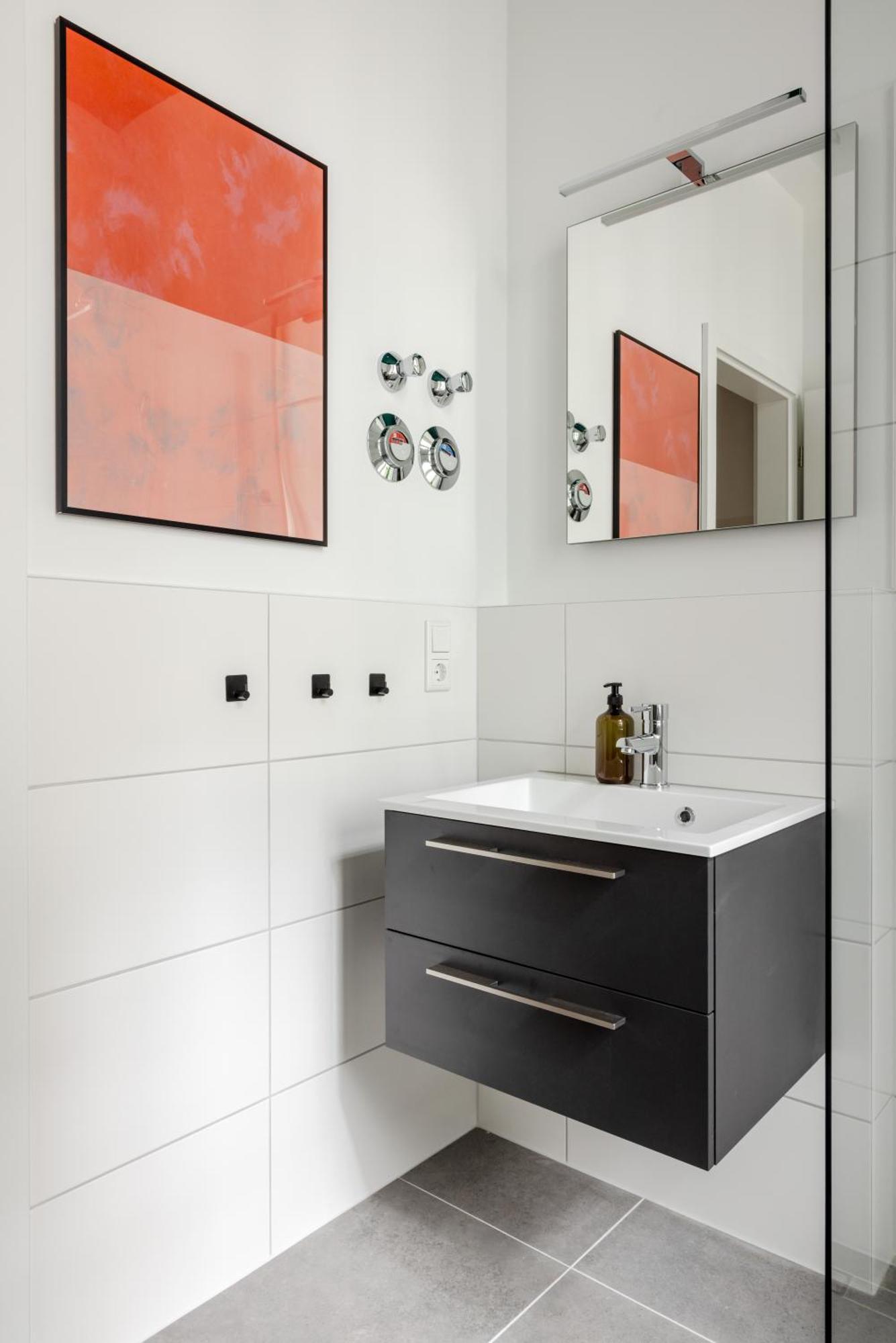 Oomph Minimalist & Mighty - 1 Bedroom Hosting Up To 6 Apartment