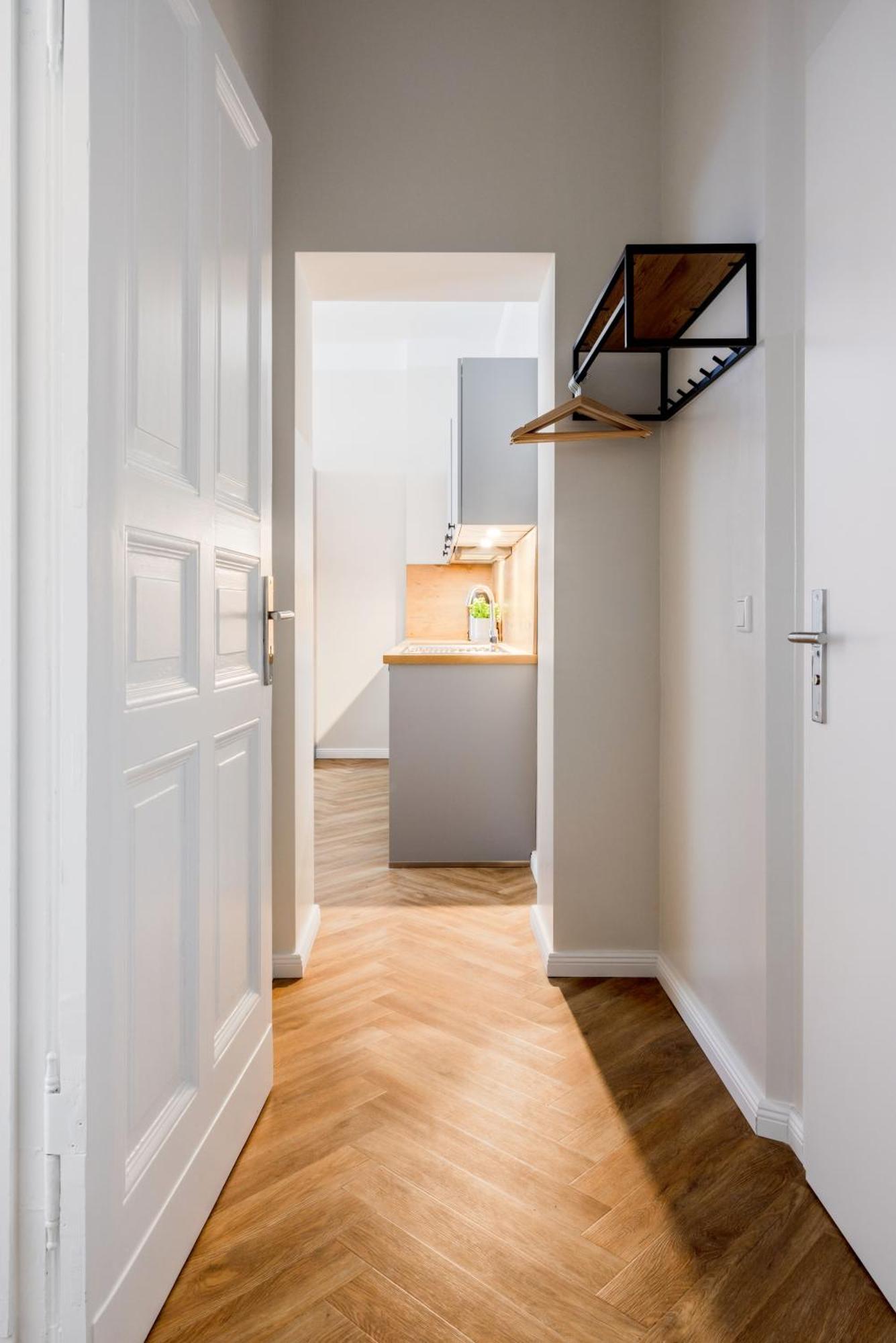 Oomph Minimalist & Mighty - 1 Bedroom Hosting Up To 6 * Berlin