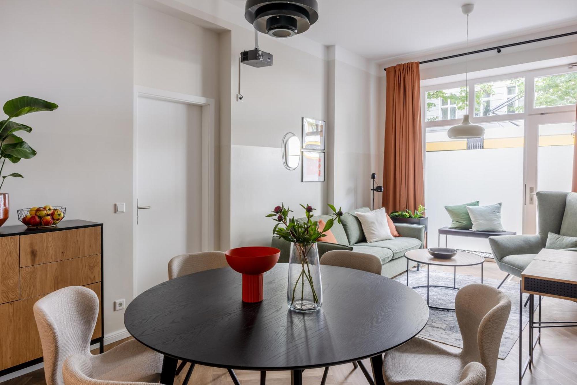 Apartment Oomph Minimalist & Mighty - 1 Bedroom Hosting Up To 6 *