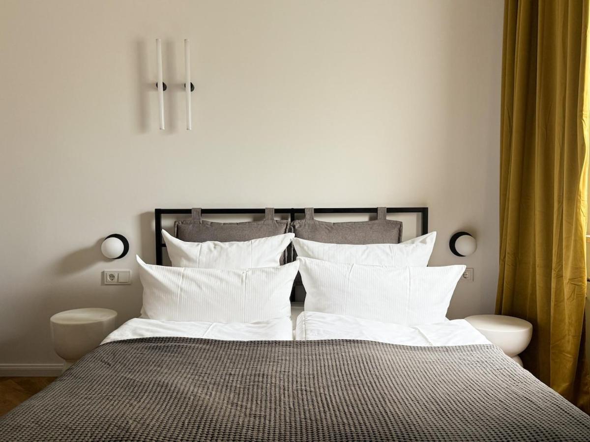 Nook Am Checkpoint Charlie Apartment *