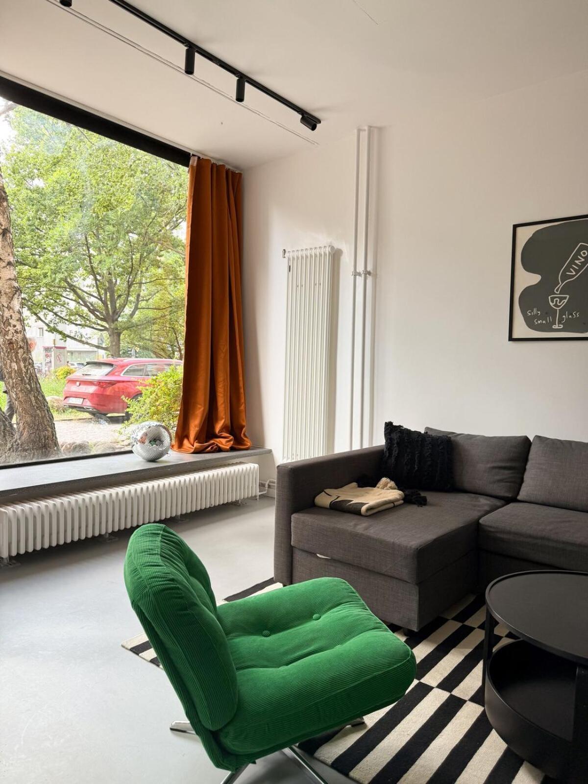 Nook Am Checkpoint Charlie Apartment *